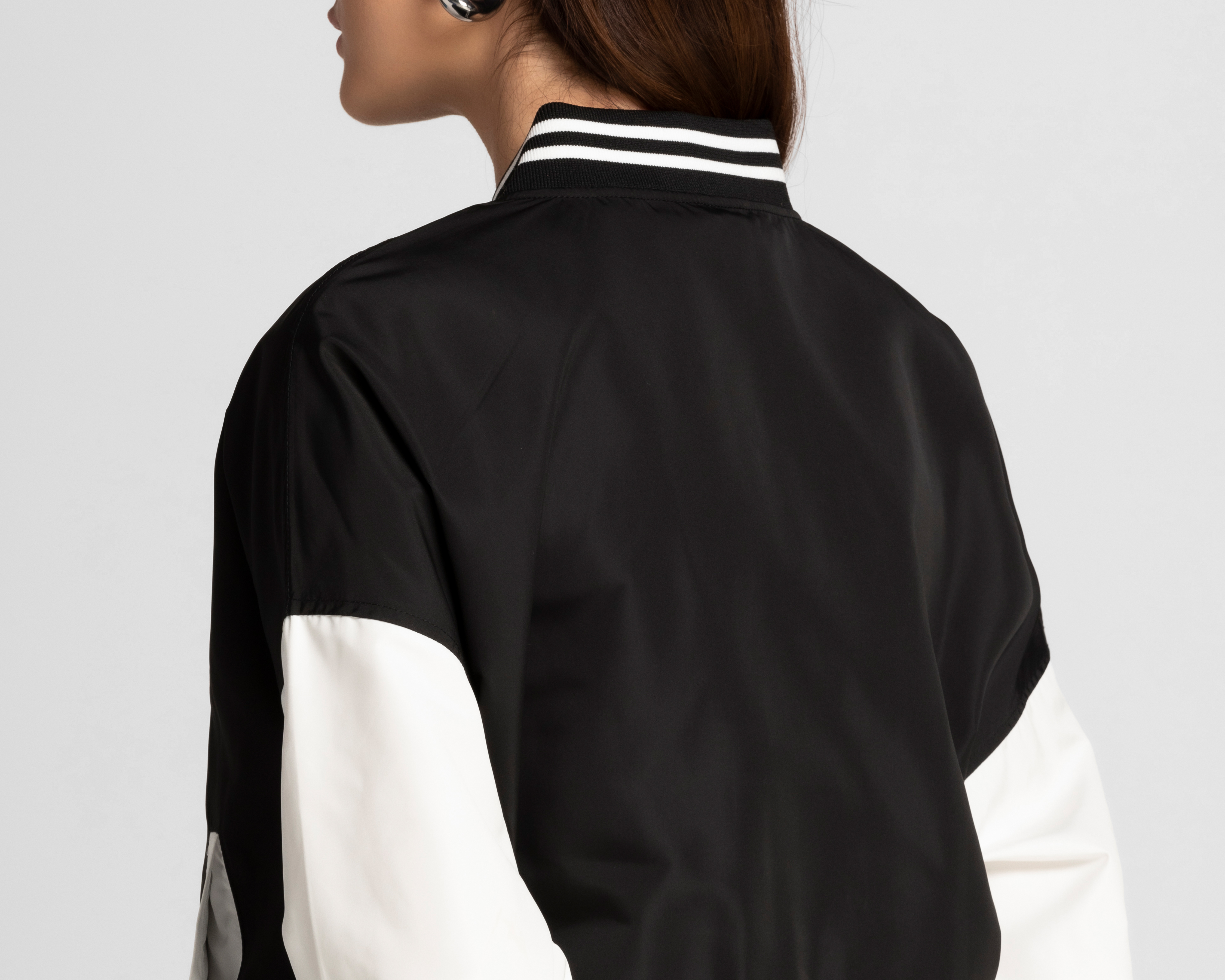 Foto 5 | Foto 5 | Chamarra Refill Negra con Botones