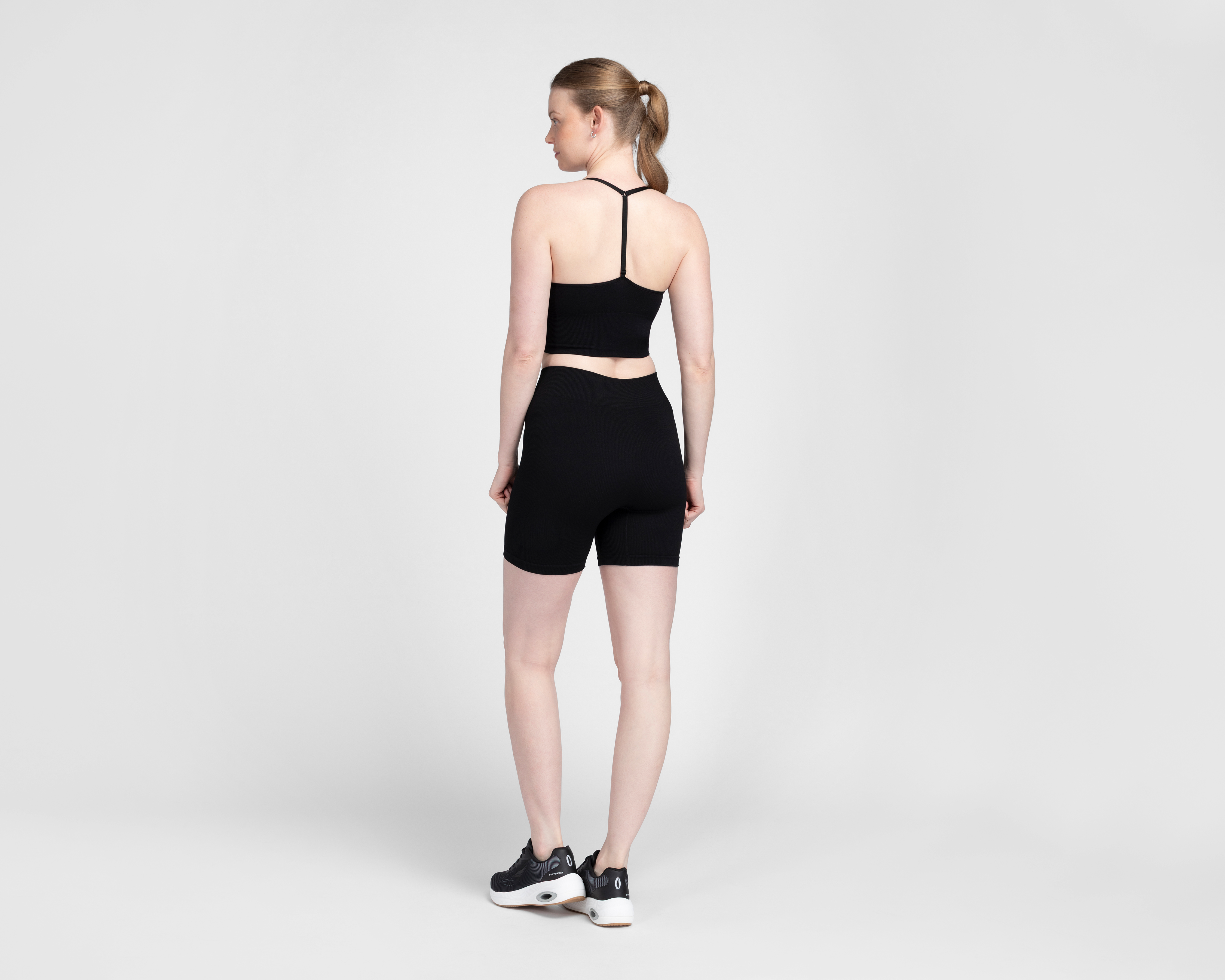Foto 3 pulgar | Foto 2 | Conjunto Deportivo de Top y Short Sportline para Mujer