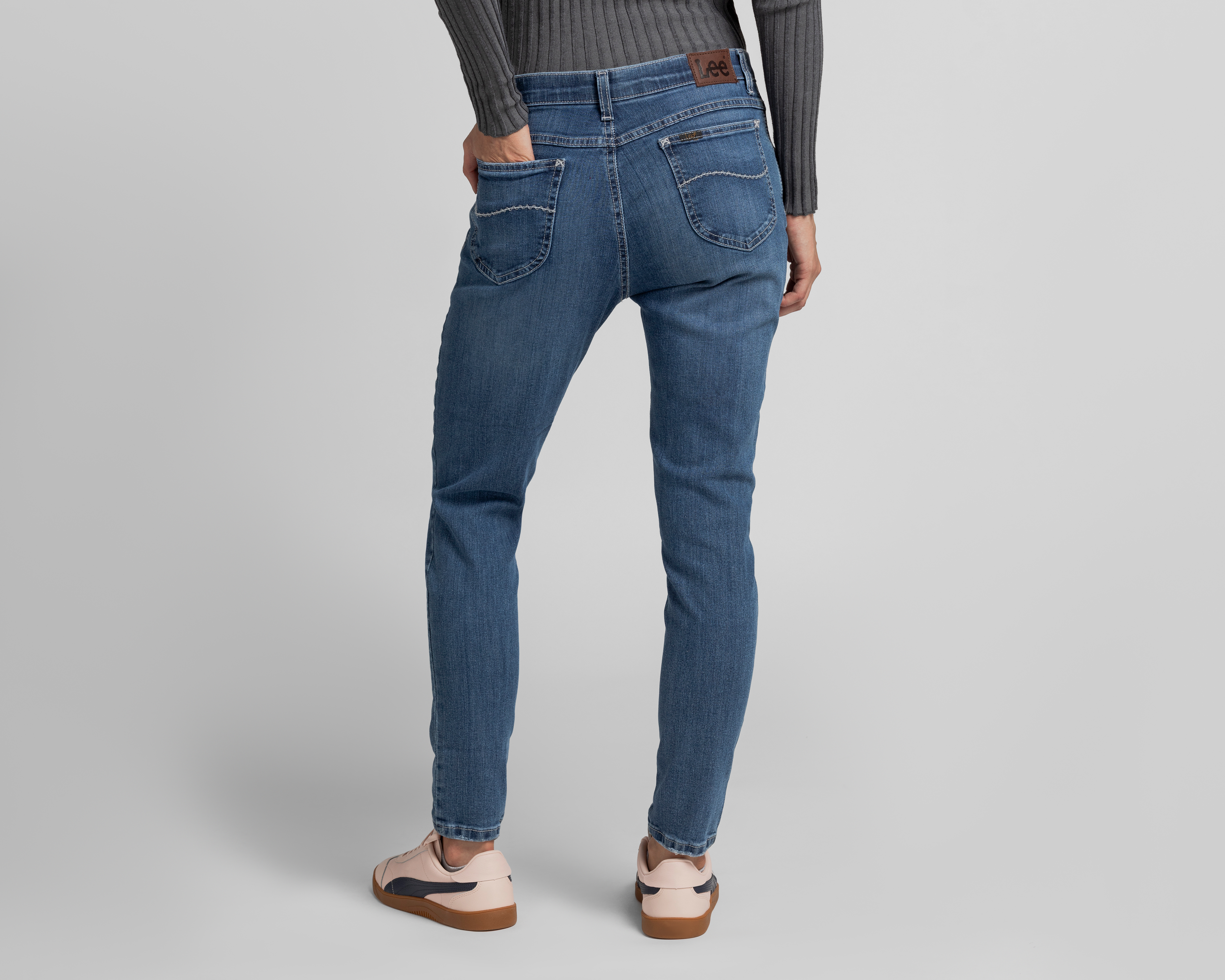 Foto 4 pulgar | Foto 3 | Jeans Skinny Lee para Mujer