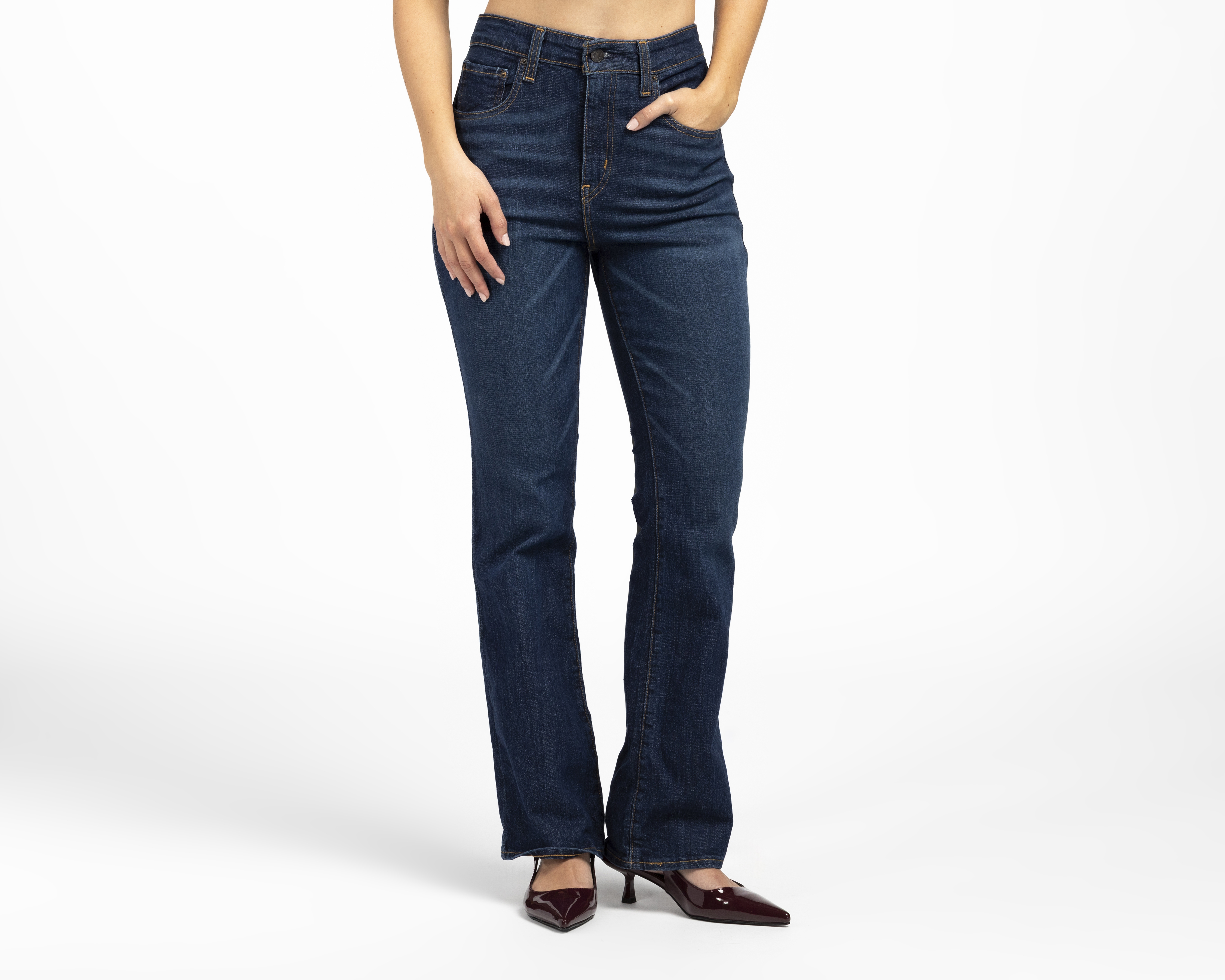 Jeans Levi's 725 High Rise Boot Cut para Mujer
