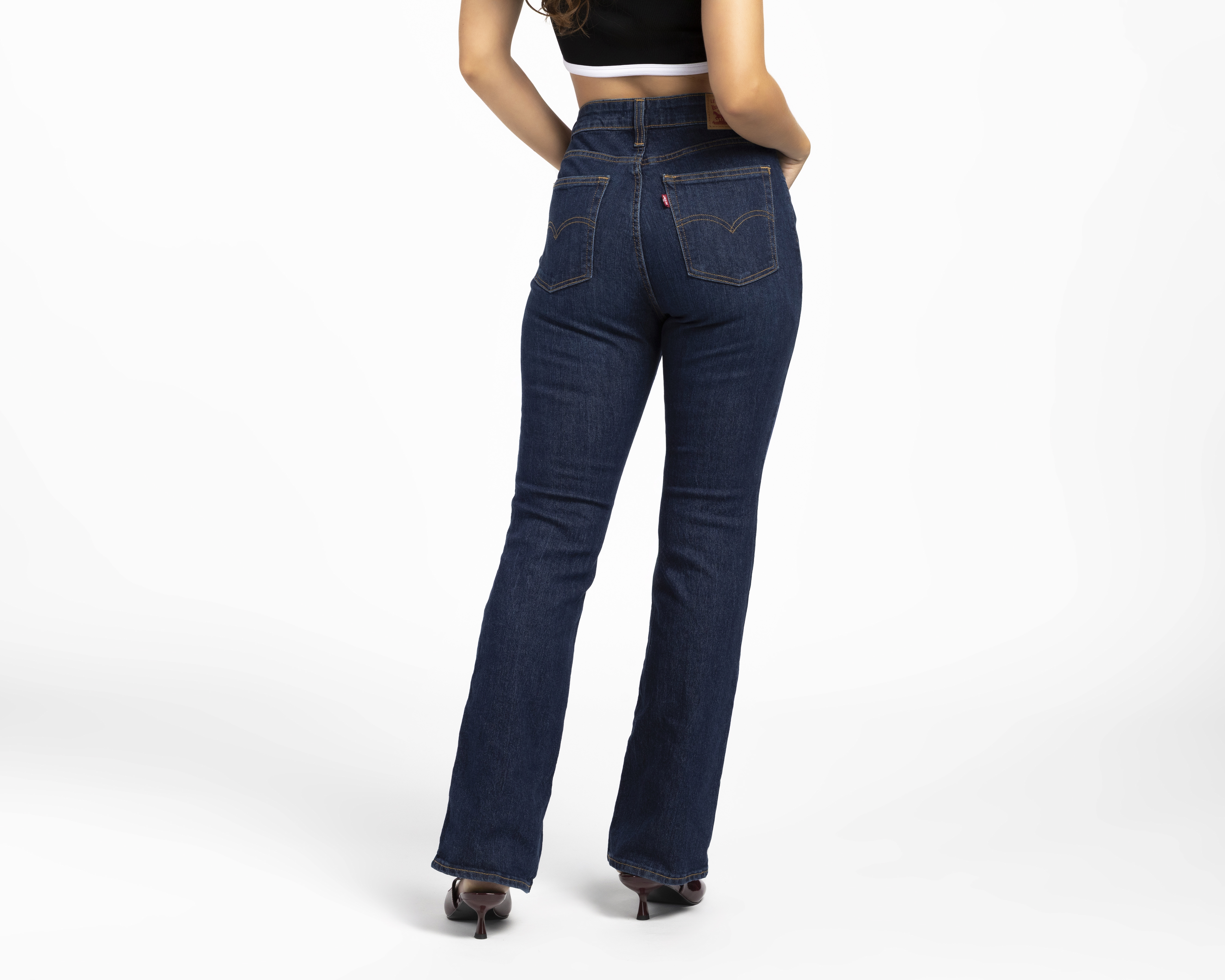 Foto 4 pulgar | Foto 3 | Jeans Levi's 725 High Rise Boot Cut para Mujer