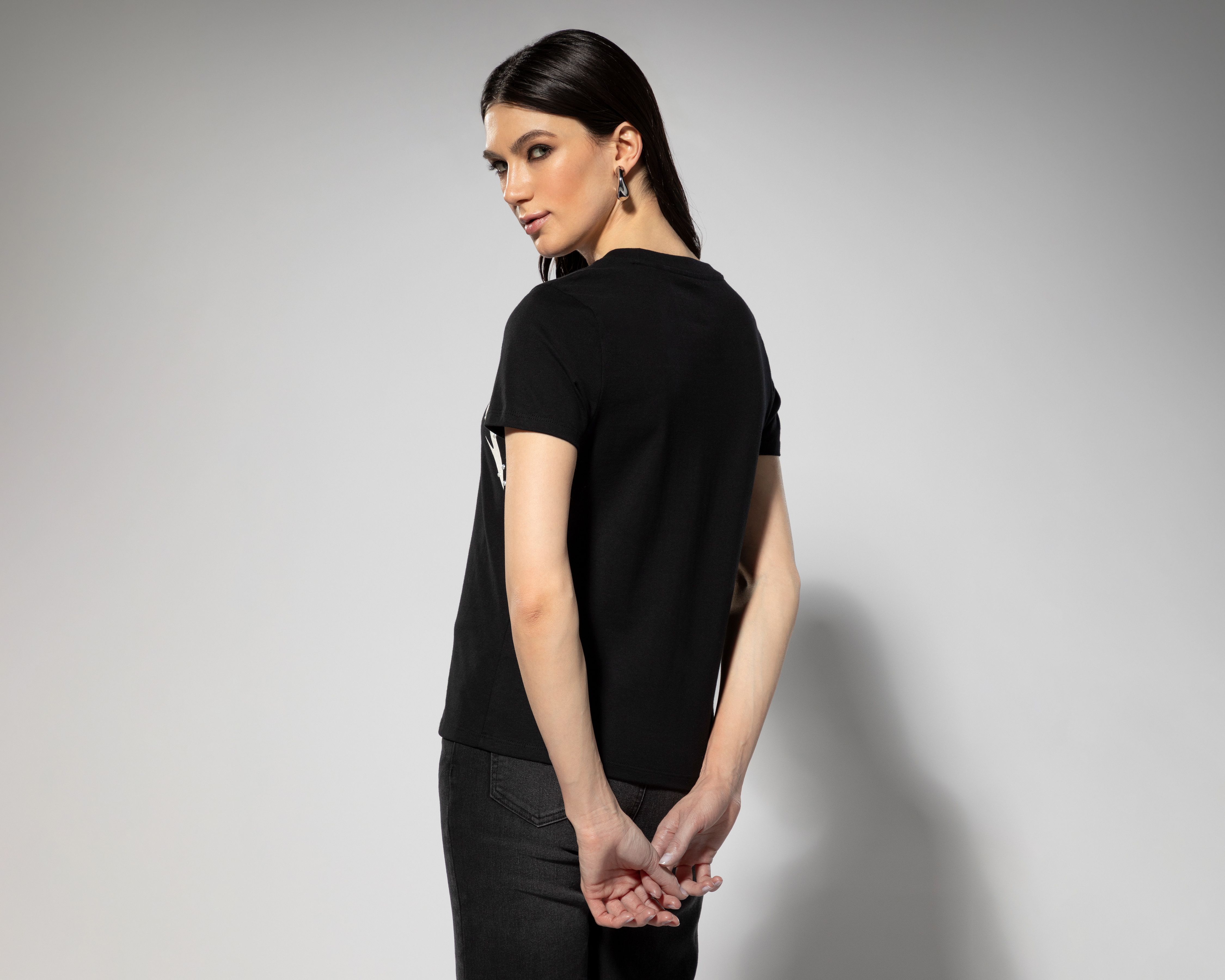 Foto 3 | Foto 3 | Playera Metallica Negra con Aplicaciones