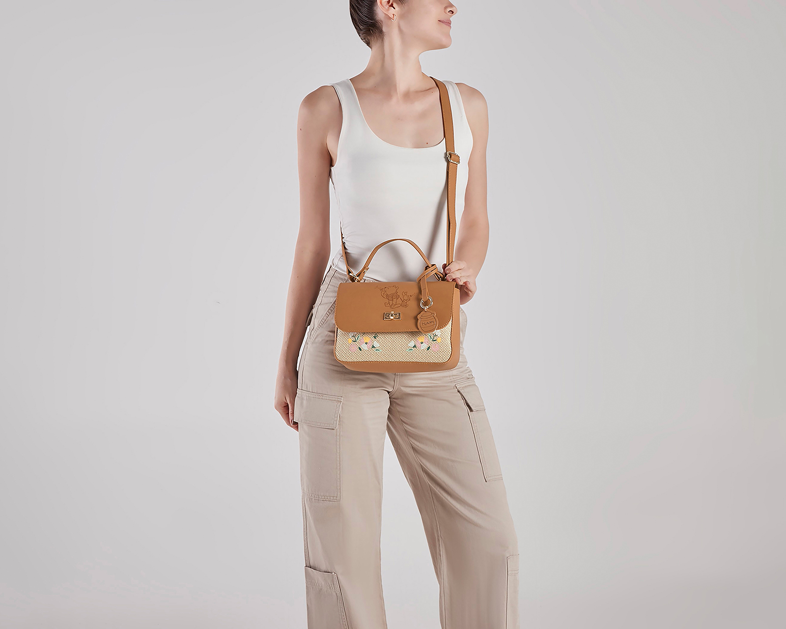 Foto 7 pulgar | Foto 6 | Bolsa Cruzada W Capsule Disney Winnie Pooh