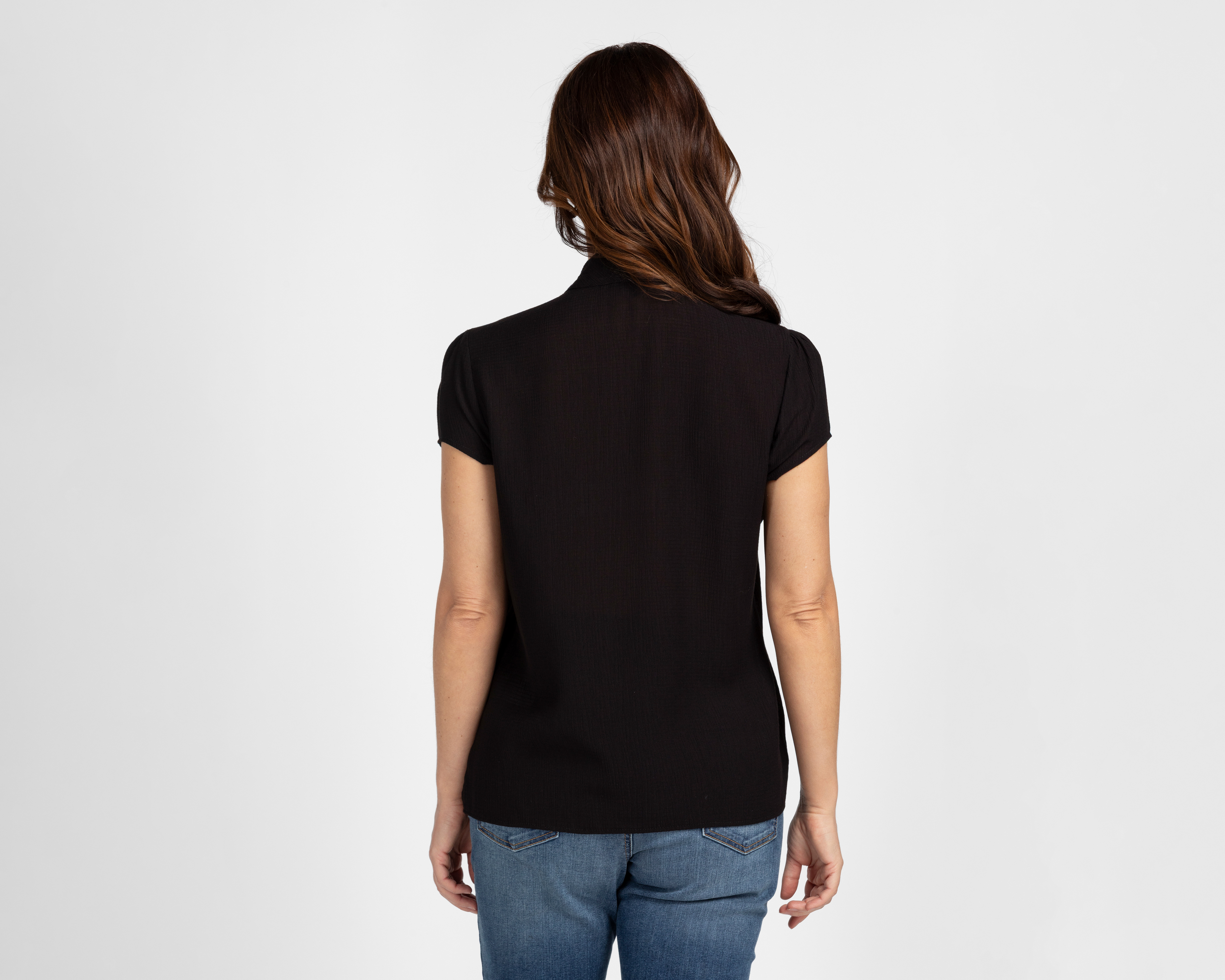 Foto 4 pulgar | Foto 3 | Blusa Negra Alexis para Mujer