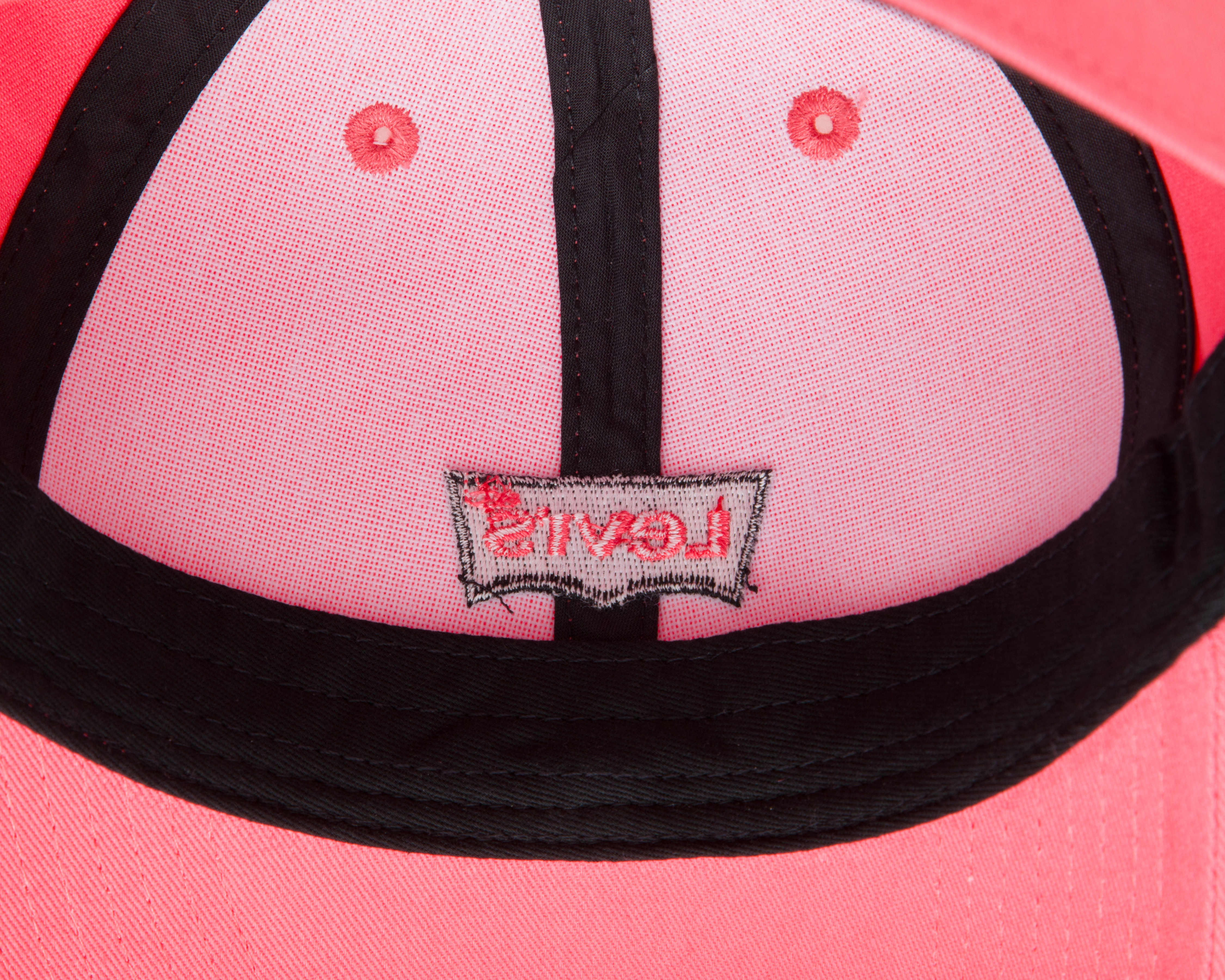 Foto 6 pulgar | Foto 5 | Gorra Curva Levi's para Mujer
