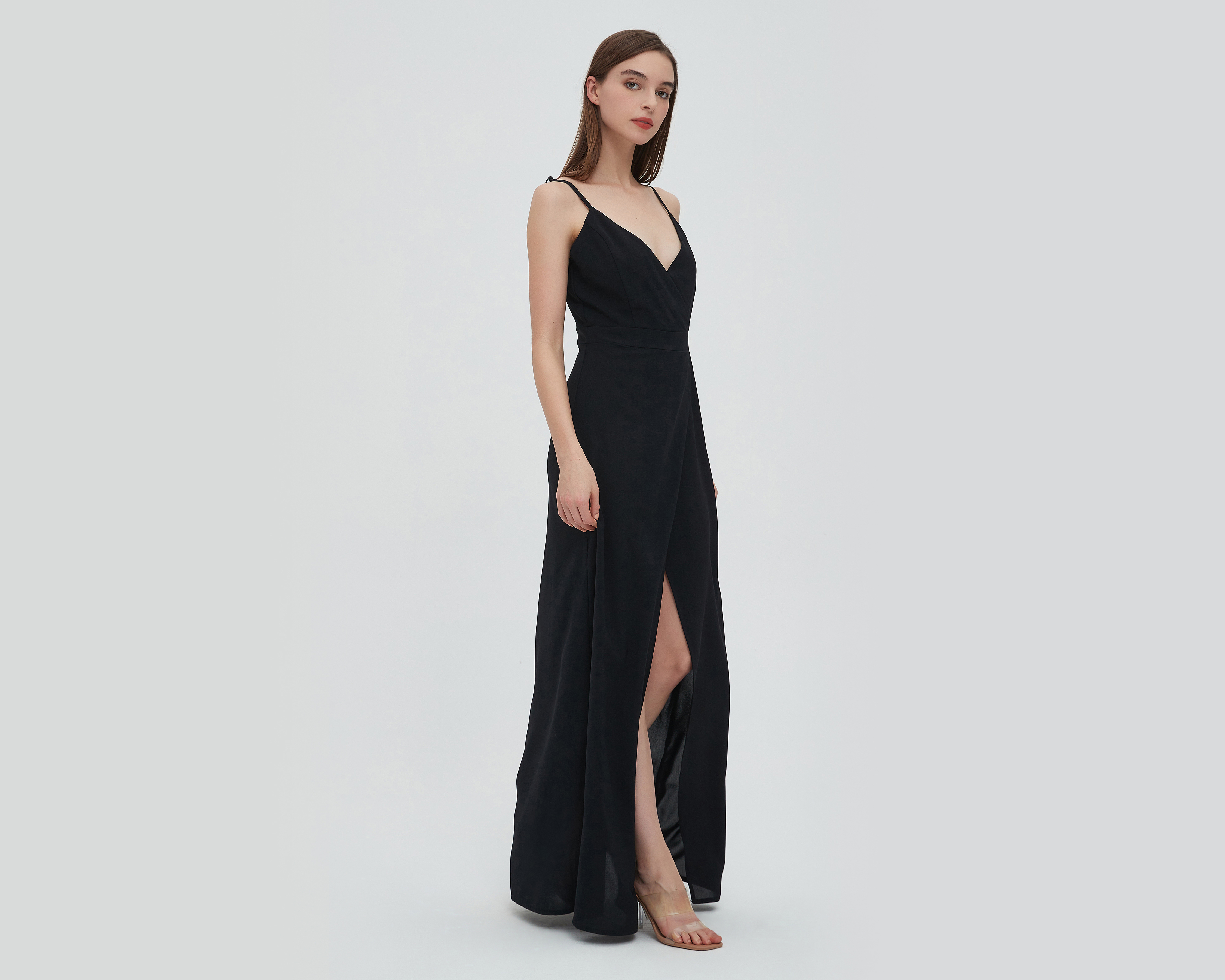 Foto 5 pulgar | Foto 4 | Vestido Sahara de Noche Negro con Tirantes