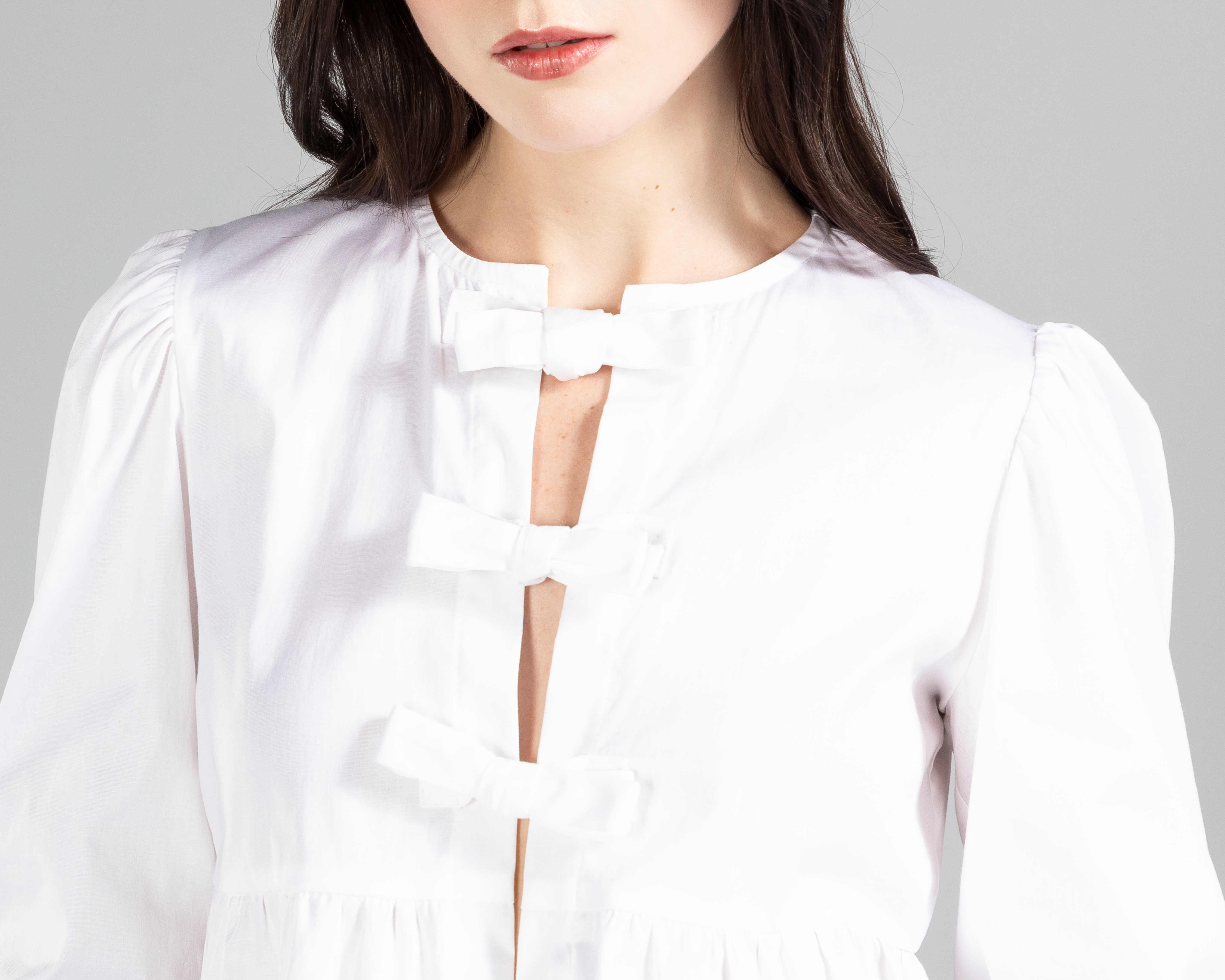 Foto 5 pulgar | Foto 4 | Blusa Strona Abullonada para Mujer