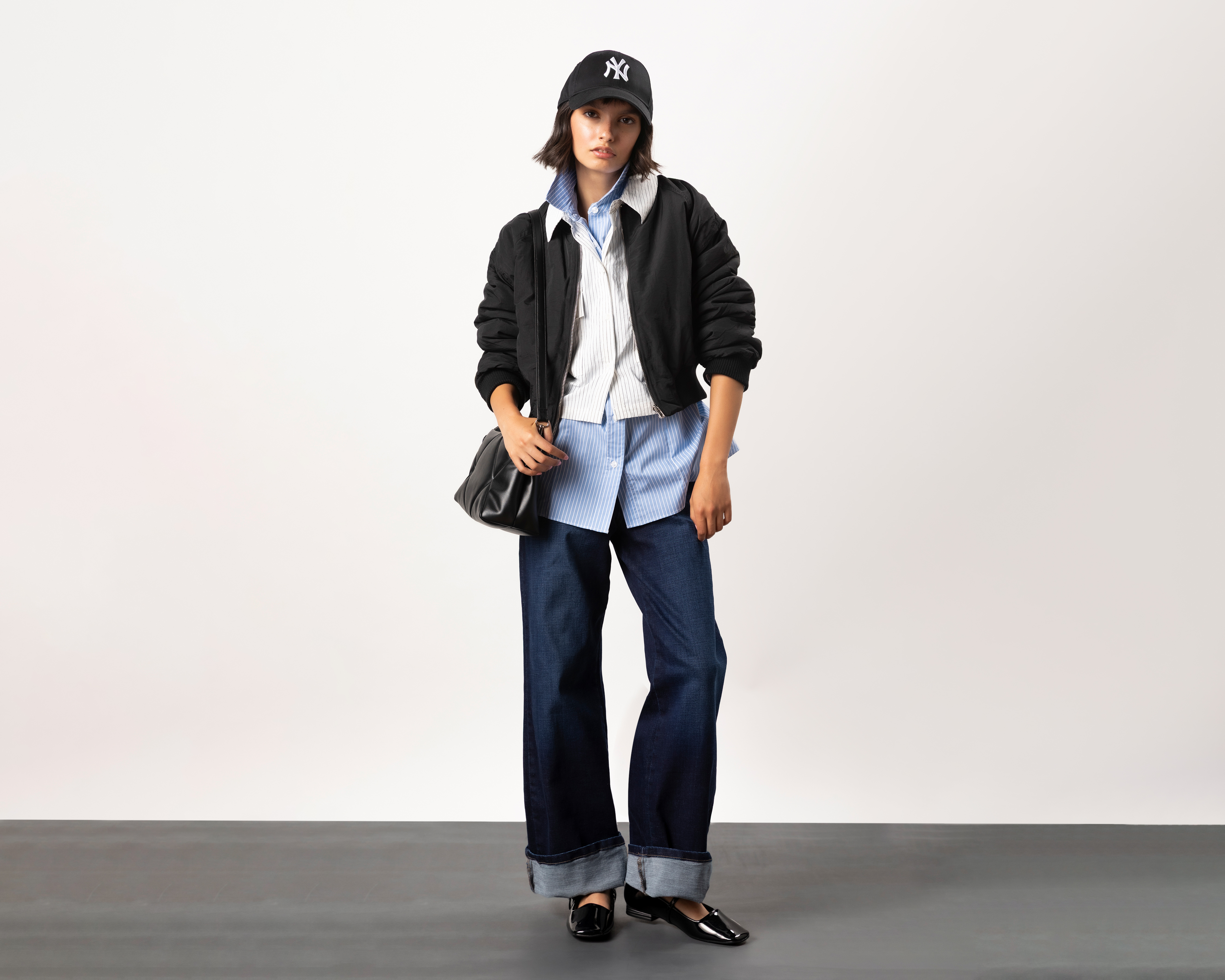 Chamarra Negra Strona para Mujer