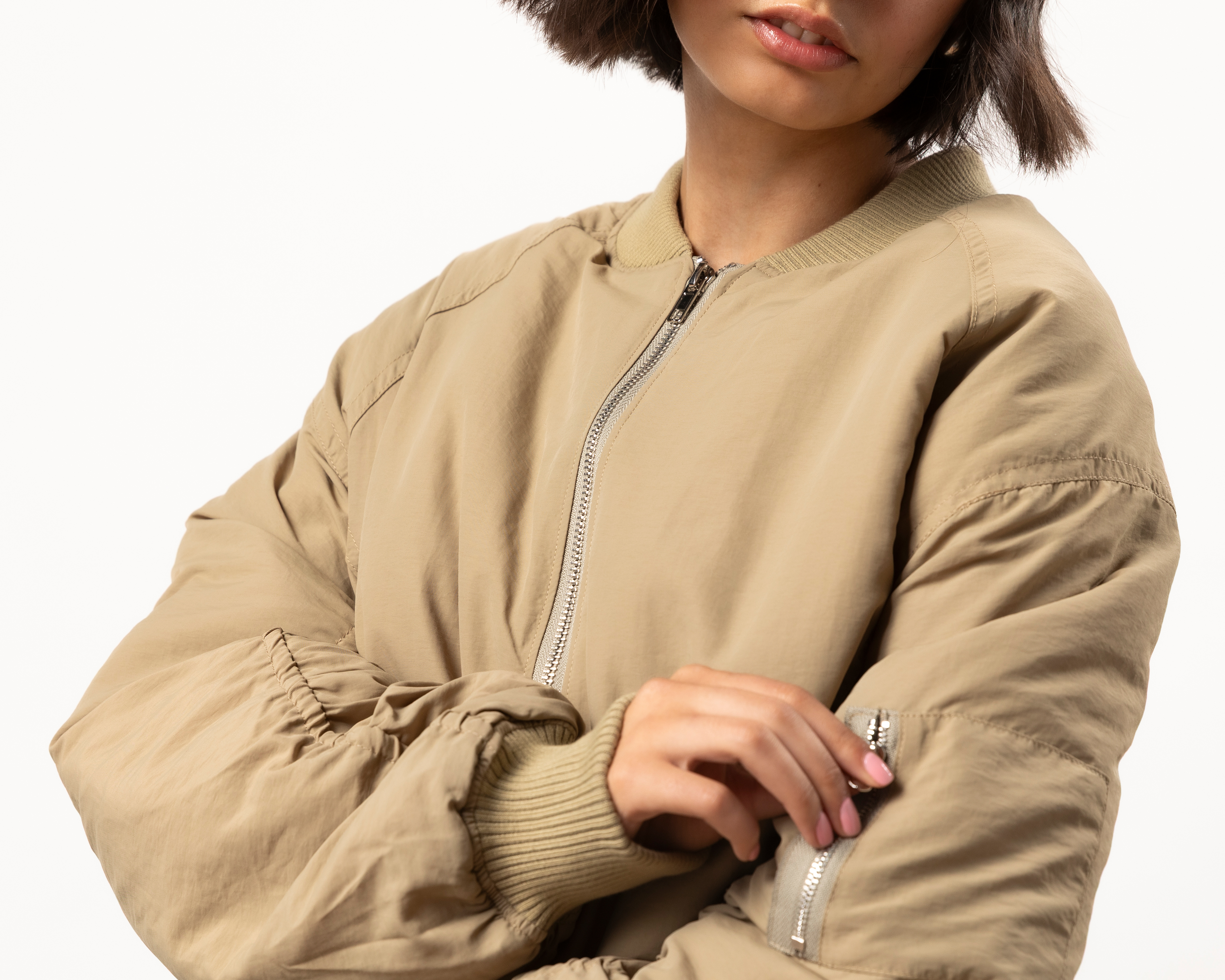 Foto 5 pulgar | Foto 4 | Chamarra Bomber Strona para Mujer
