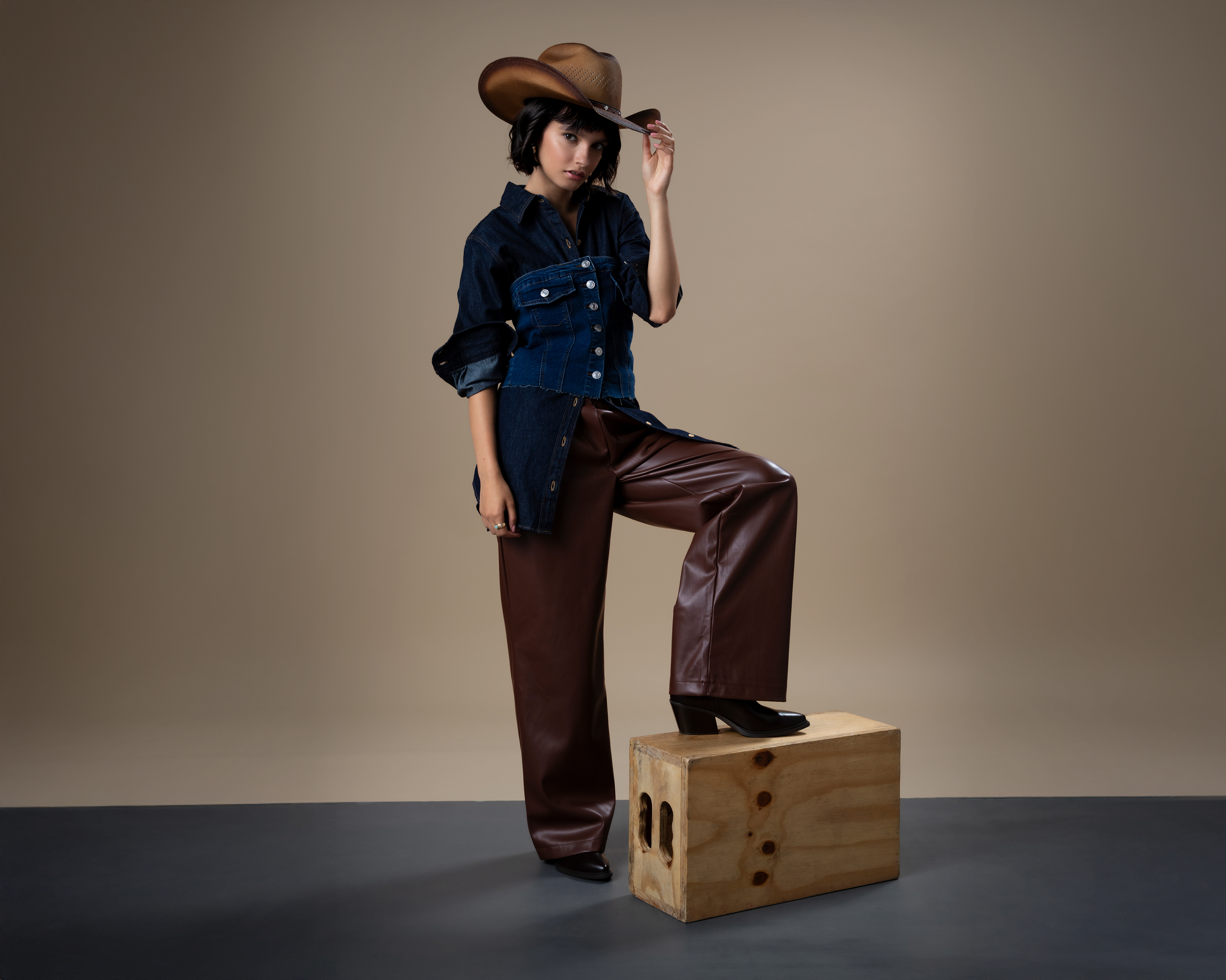 Pantalón Ancho Strona Café para Mujer