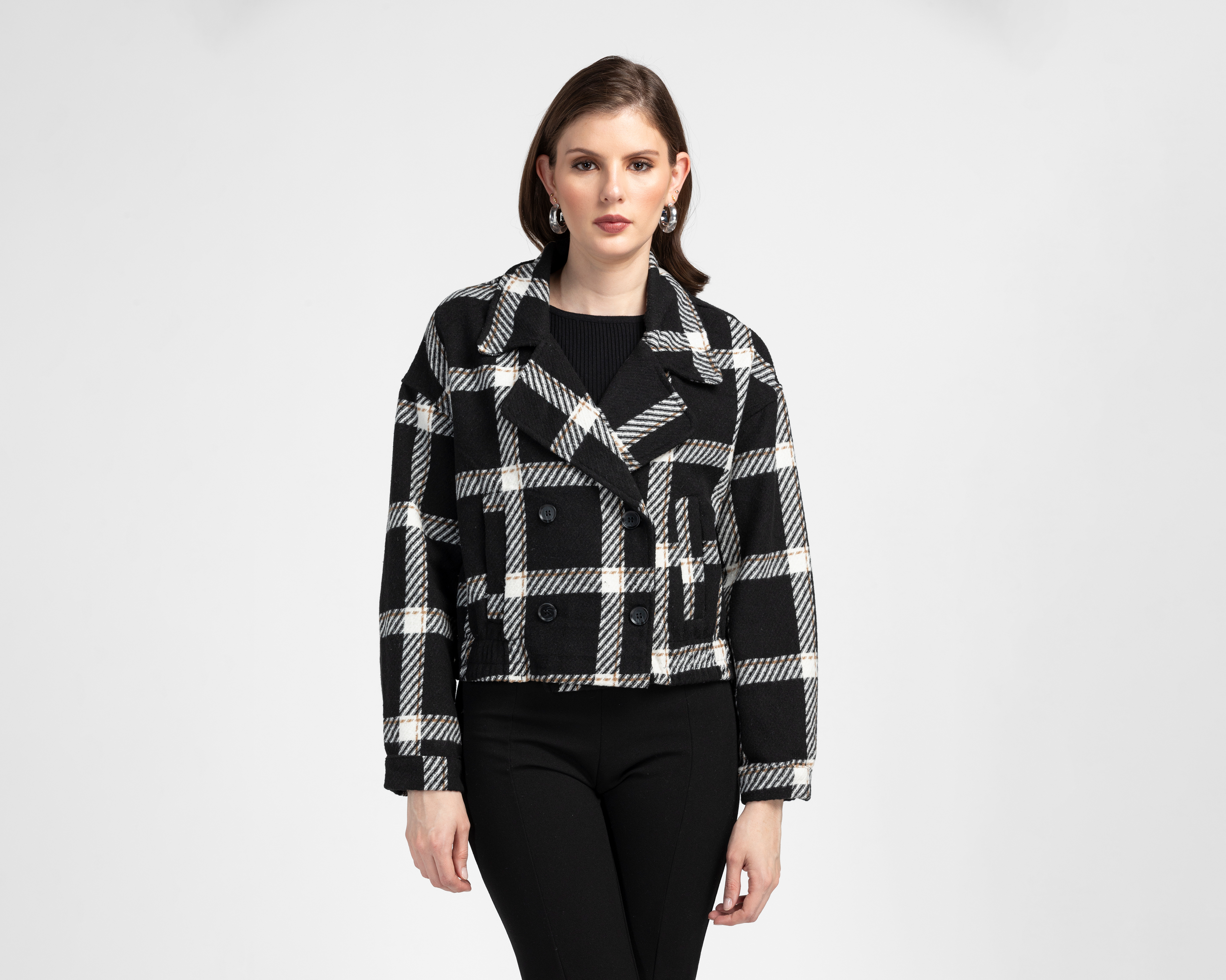 Foto 2 pulgar | Foto 1 | Chamarra a Cuadros Sahara para Mujer