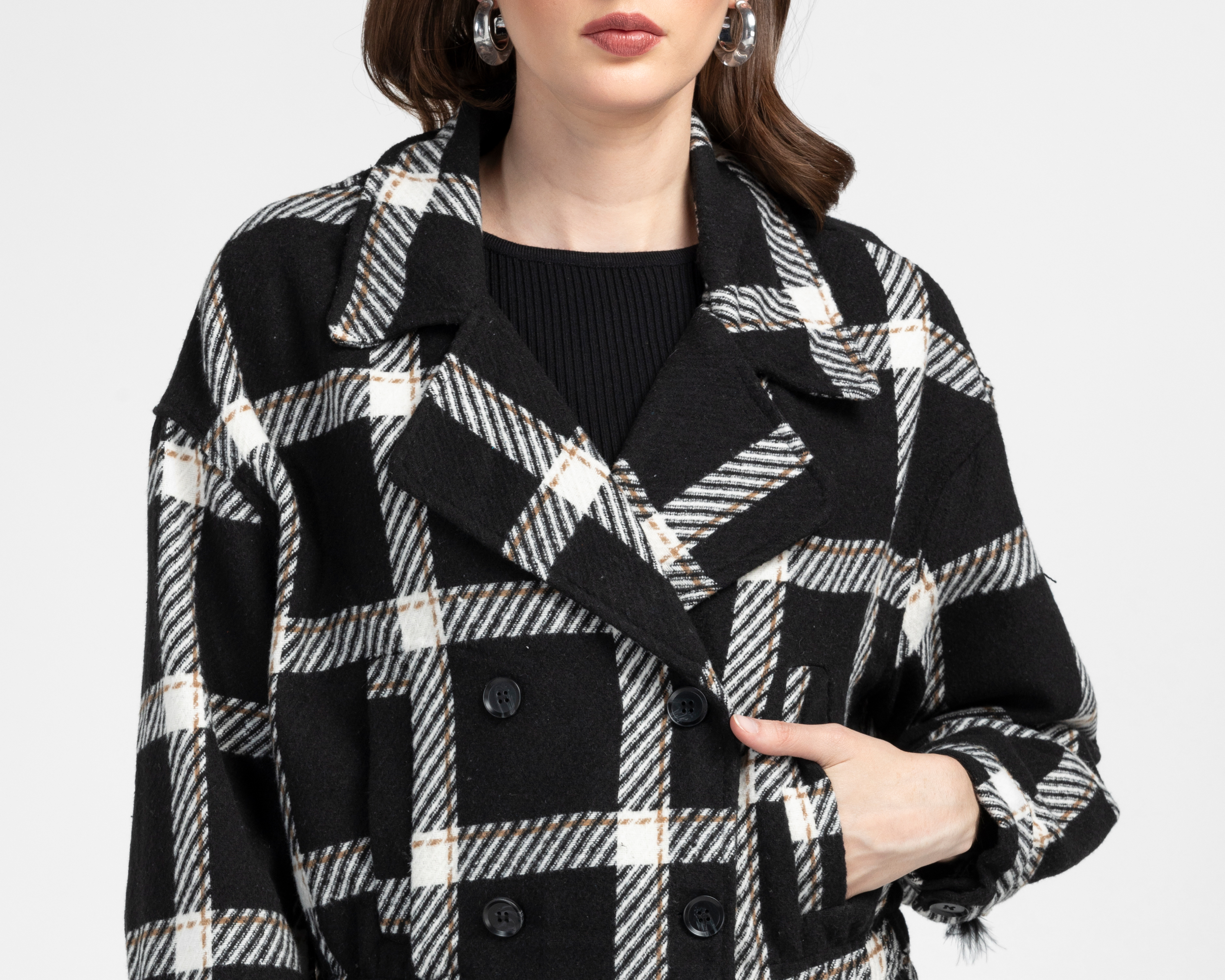 Foto 5 pulgar | Foto 4 | Chamarra a Cuadros Sahara para Mujer