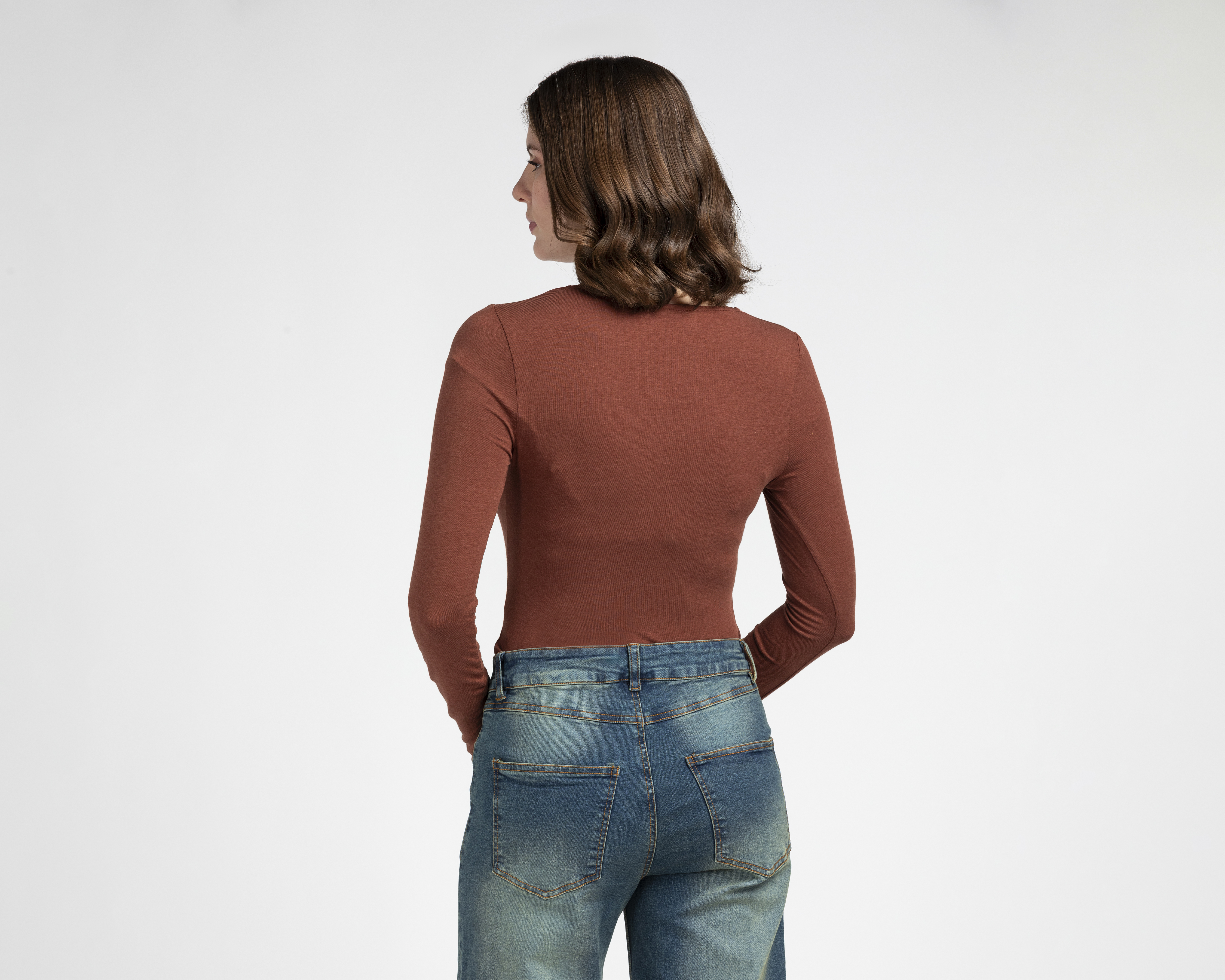 Foto 4 pulgar | Foto 3 | Body Manga Larga Jennifer Lopez para Mujer