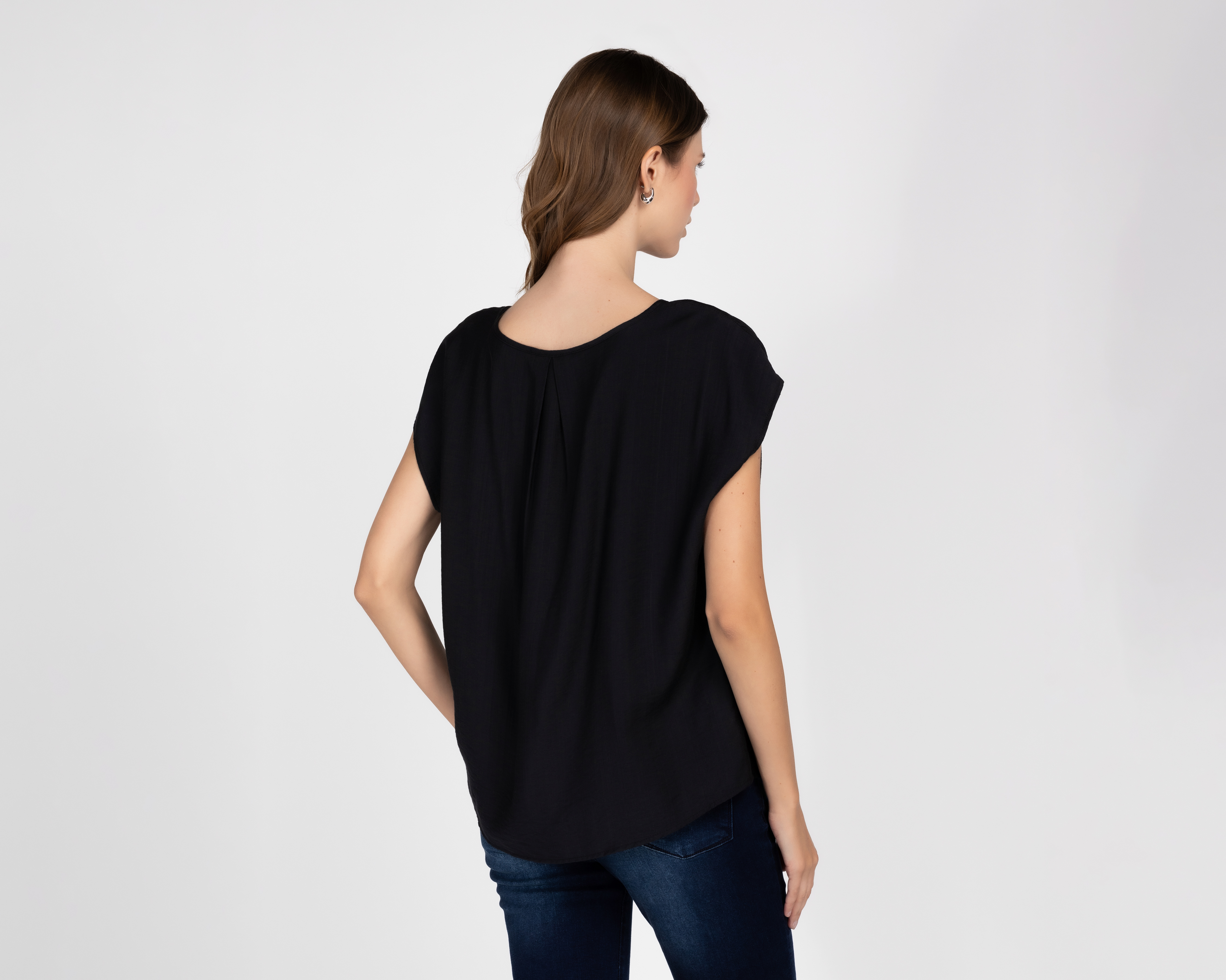 Foto 5 pulgar | Foto 3 | Blusa Andiamo Negra para Mujer