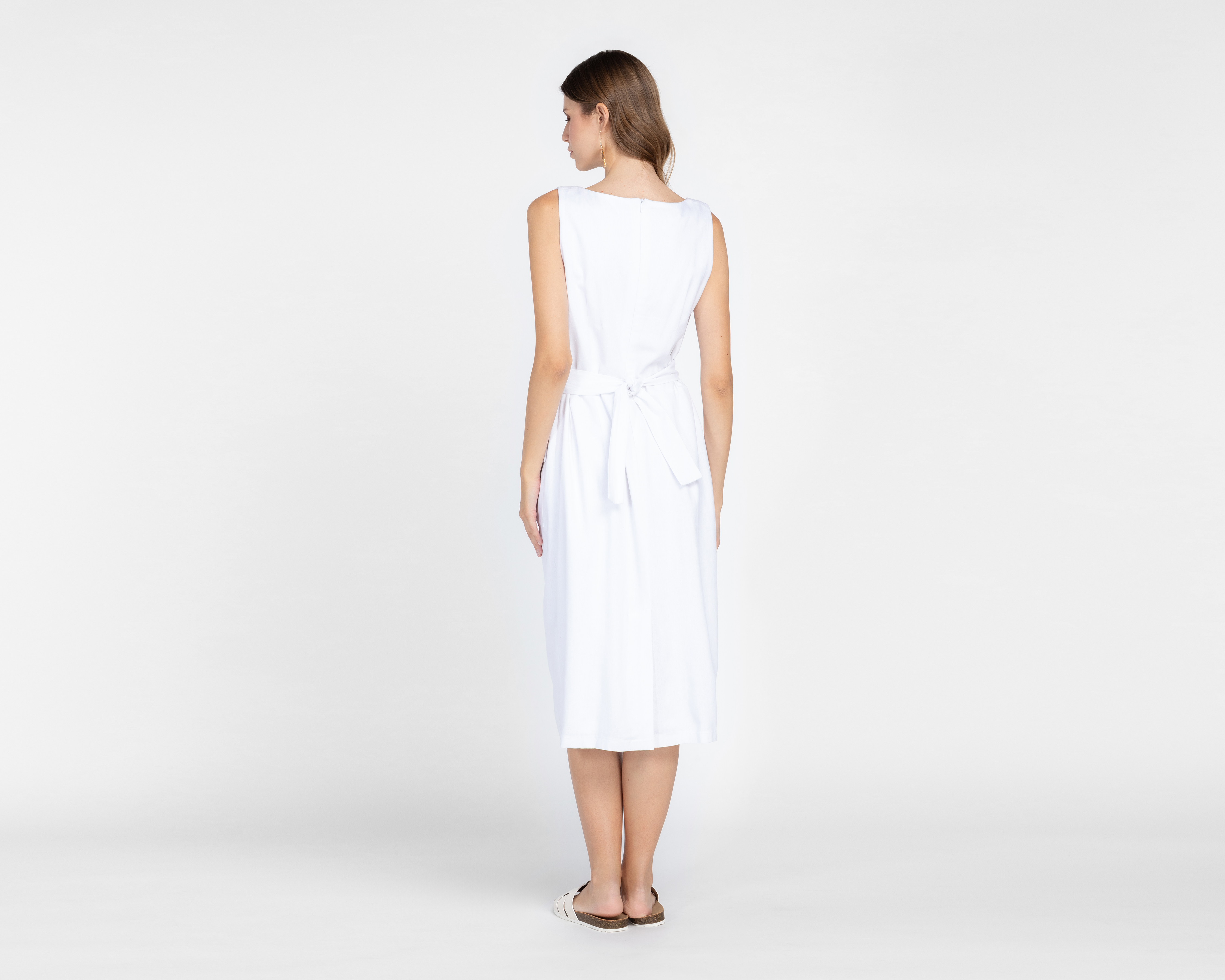 Foto 4 pulgar | Foto 3 | Vestido Casual Andiamo sin Mangas Blanco con Bolsas Cargo para Mujer