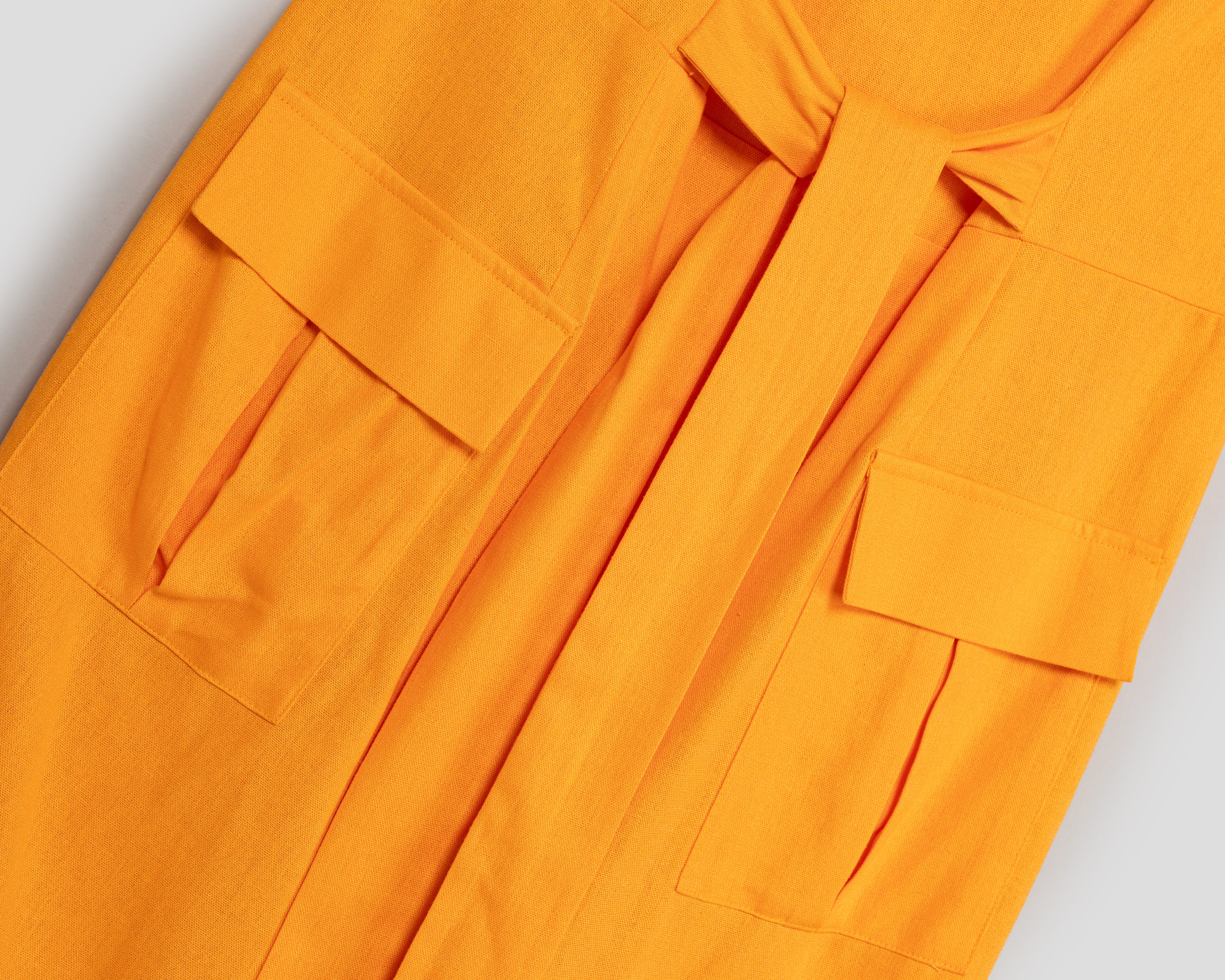 Foto 3 | Foto 3 | Vestido Casual Andiamo sin Mangas Amarillo con Bolsas Cargo para Mujer