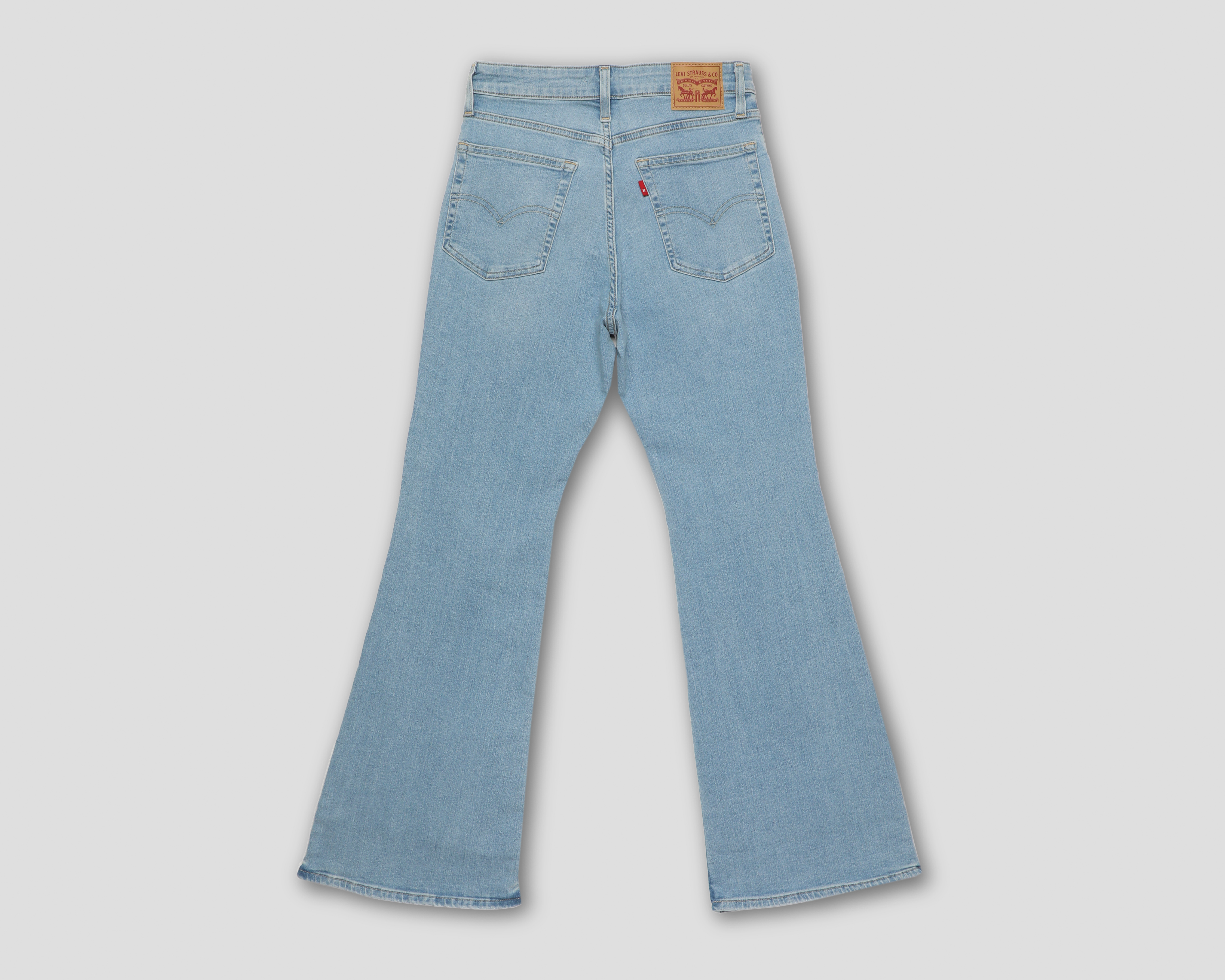 Foto 3 pulgar | Foto 2 | Jeans Levi's 726 High Rise Flare para Mujer