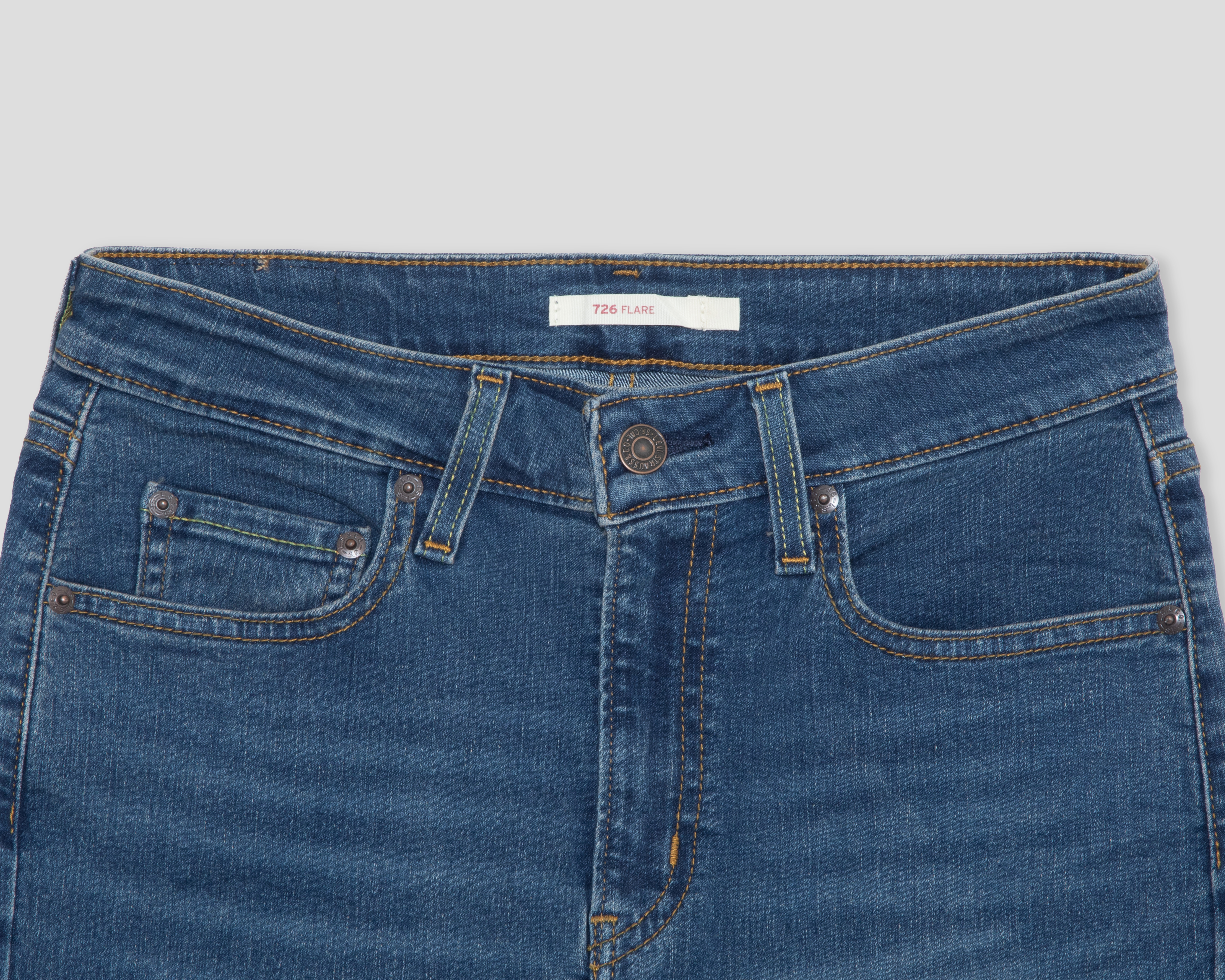 Foto 4 pulgar | Foto 3 | Jeans Levi's 726 High Rise Flare para Mujer