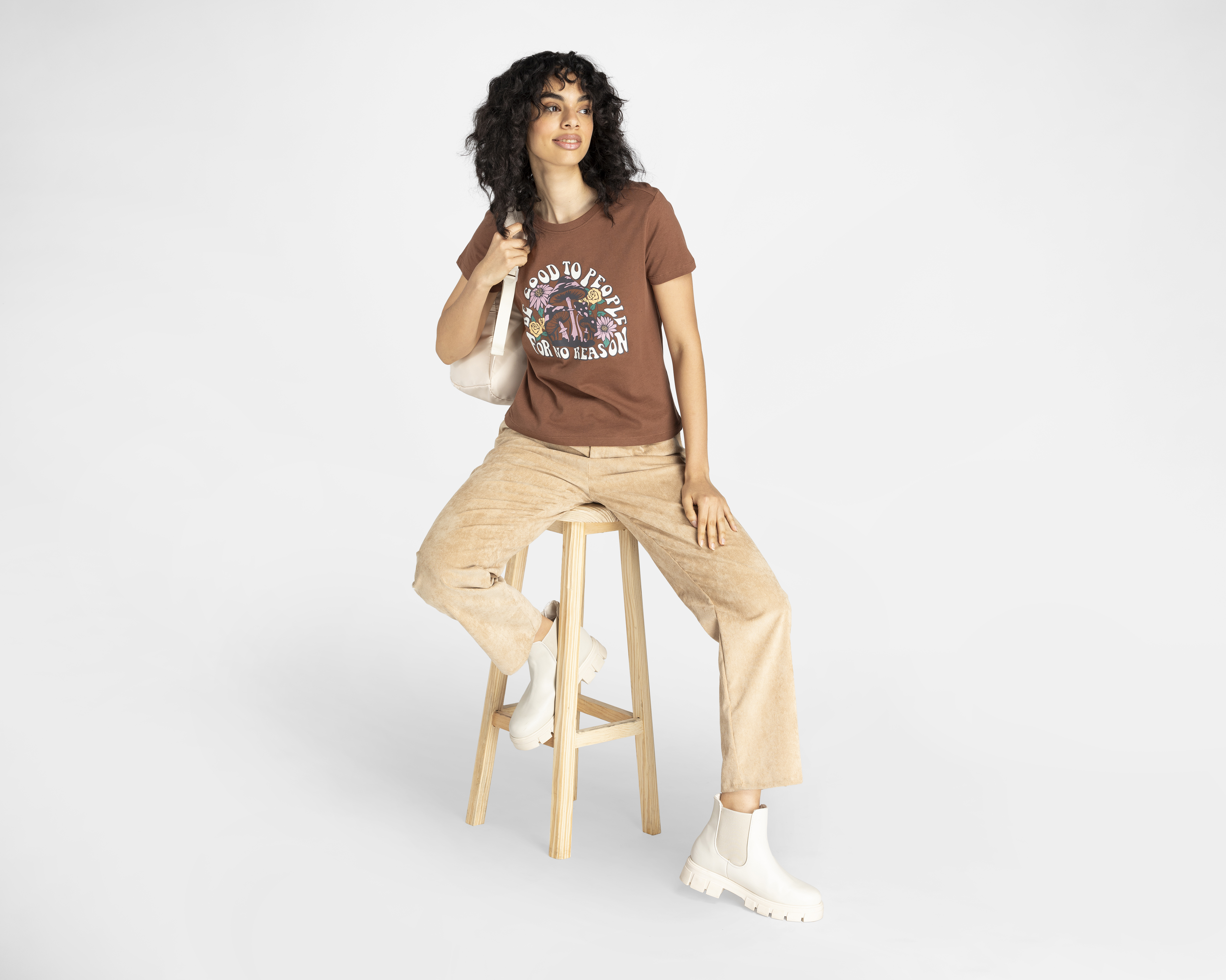 Foto 3 pulgar | Foto 2 | Playera Refill Manga Corta Estampada