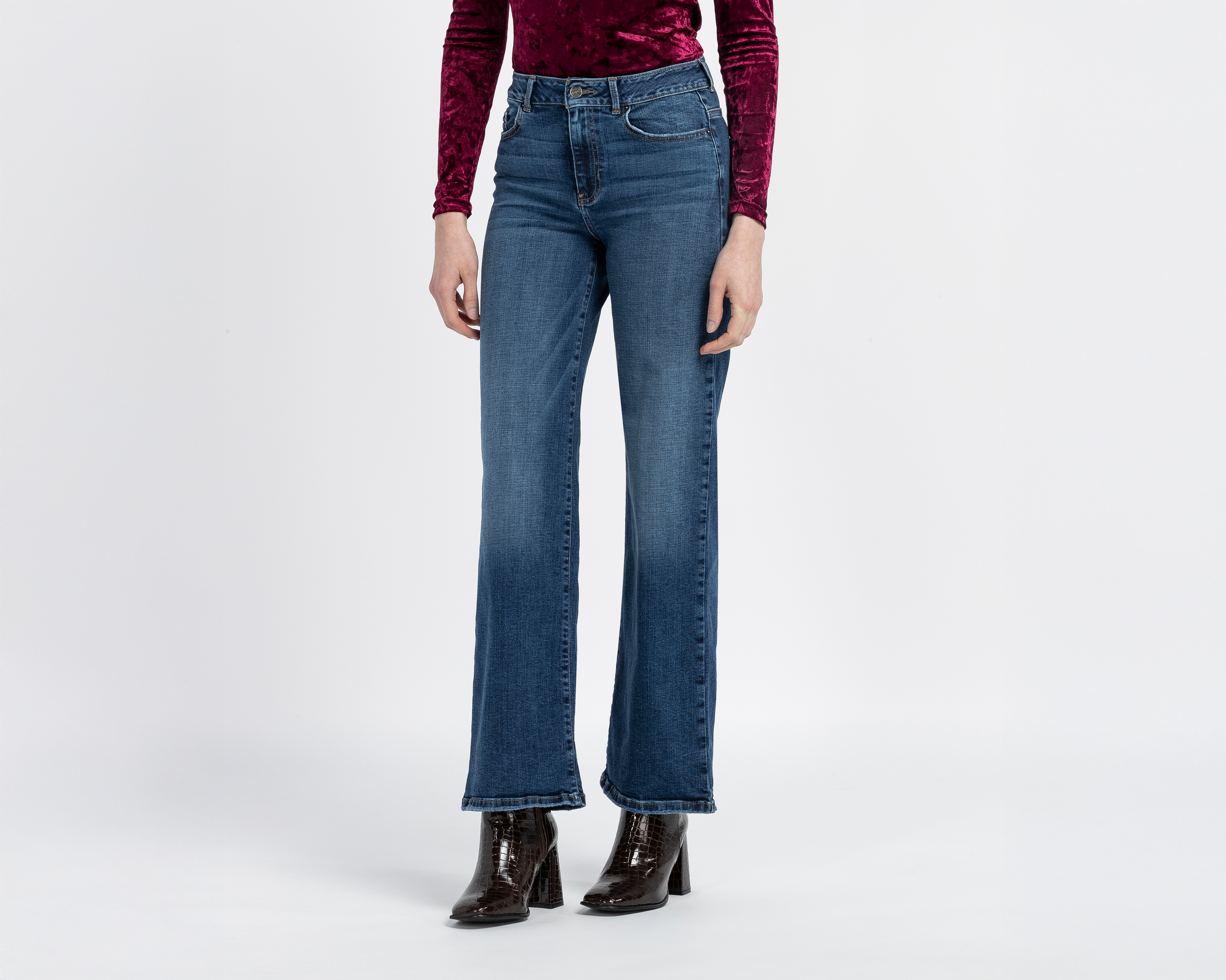 Foto 2 pulgar | Foto 1 | Jeans Wide Leg Boy London para Mujer