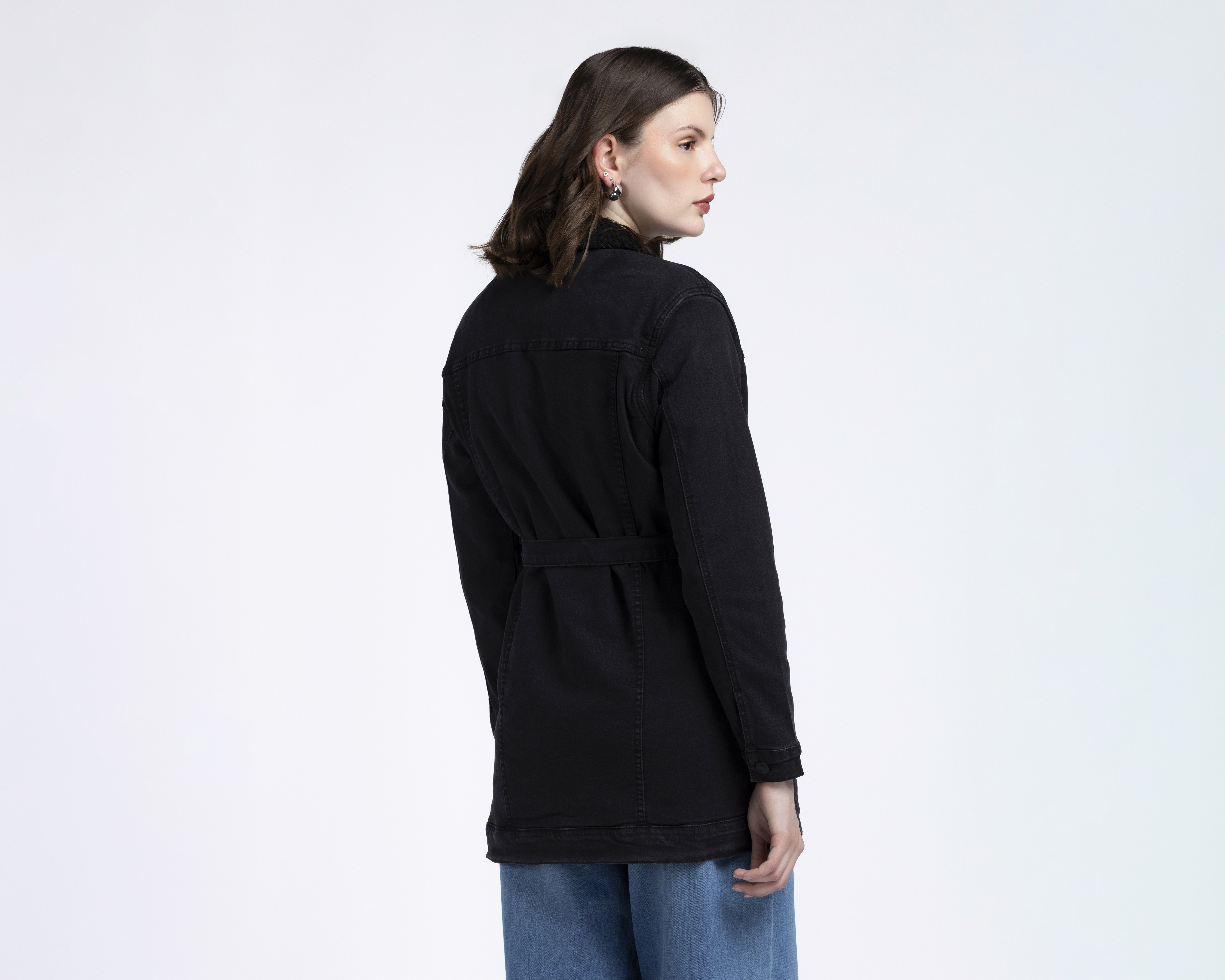 Foto 4 pulgar | Foto 3 | Chamarra Negra Sahara para Mujer