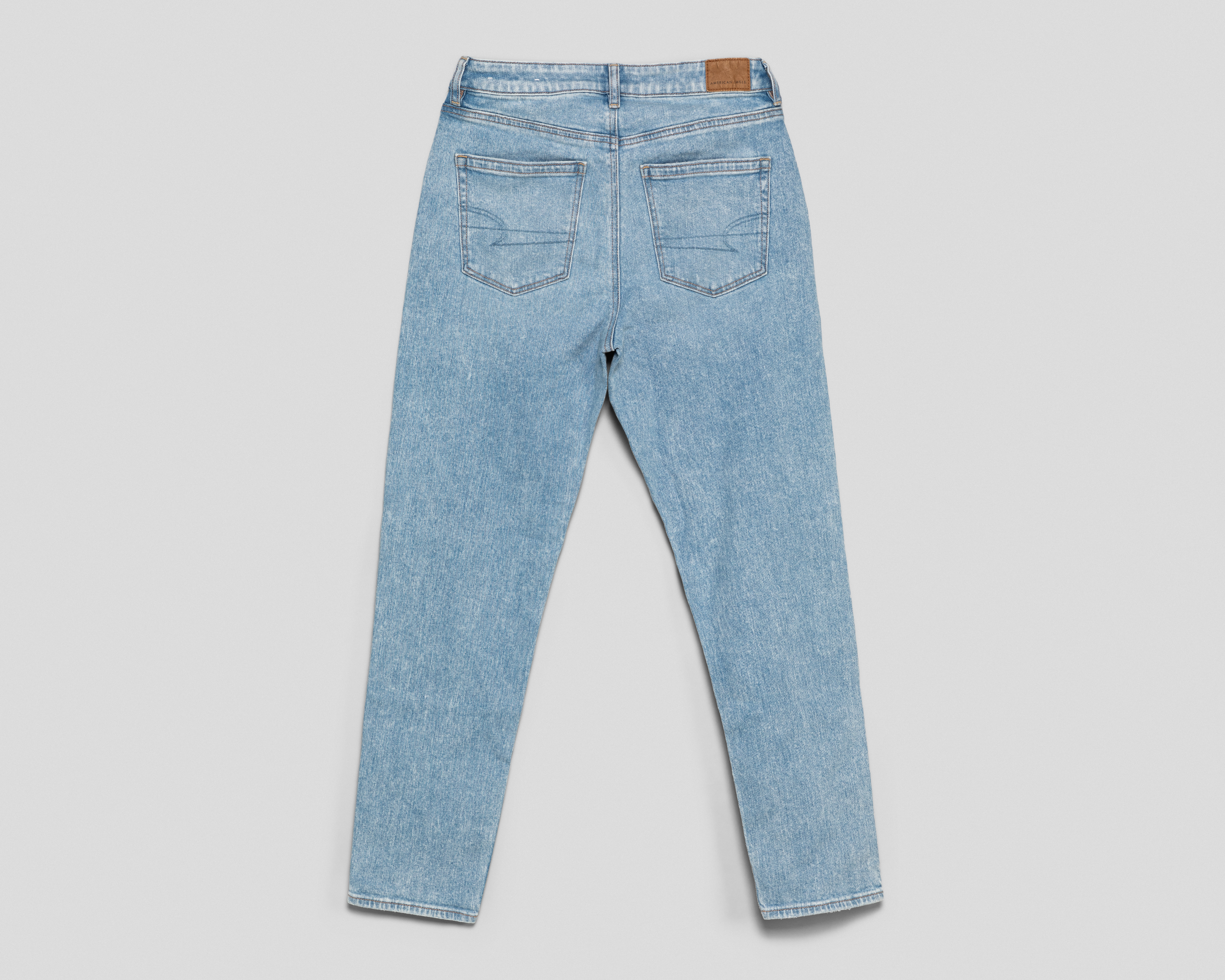 Foto 3 pulgar | Foto 2 | Jeans Mom American Eagle Outfitters para Mujer