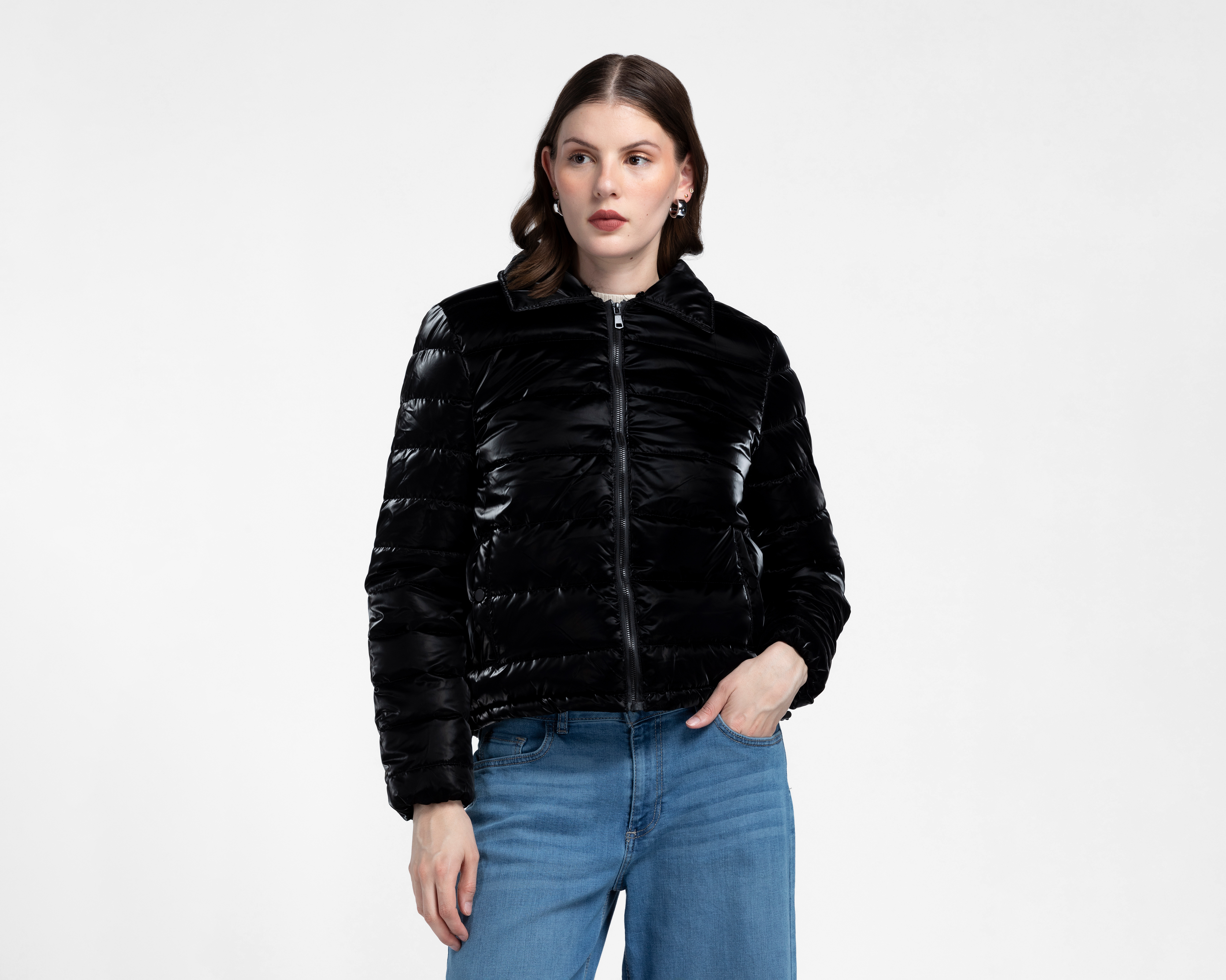 Foto 5 pulgar | Foto 4 | Chamarra Capitonada Roosevelt para Mujer