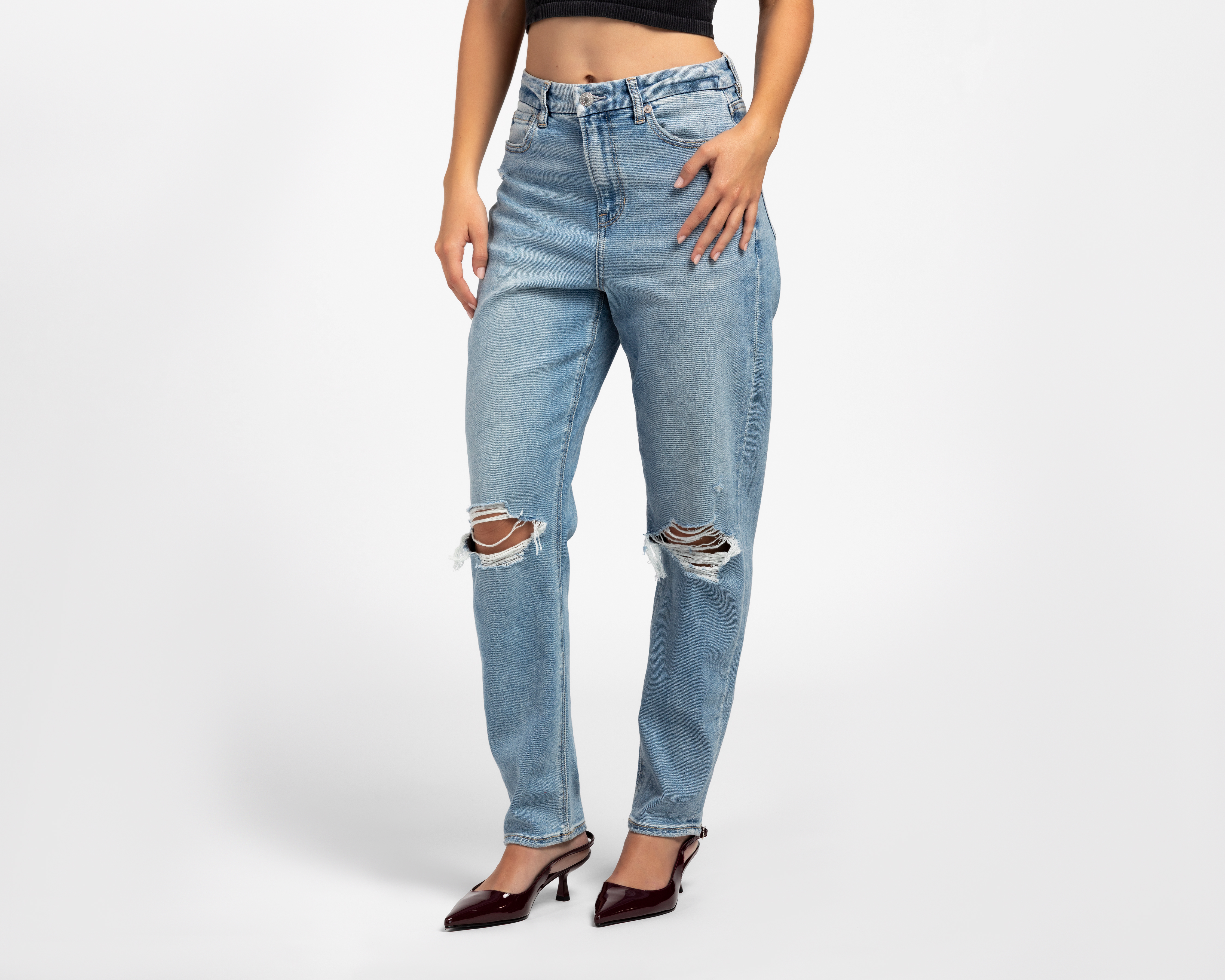 Foto 2 pulgar | Foto 1 | Jeans Mom American Eagle para Mujer