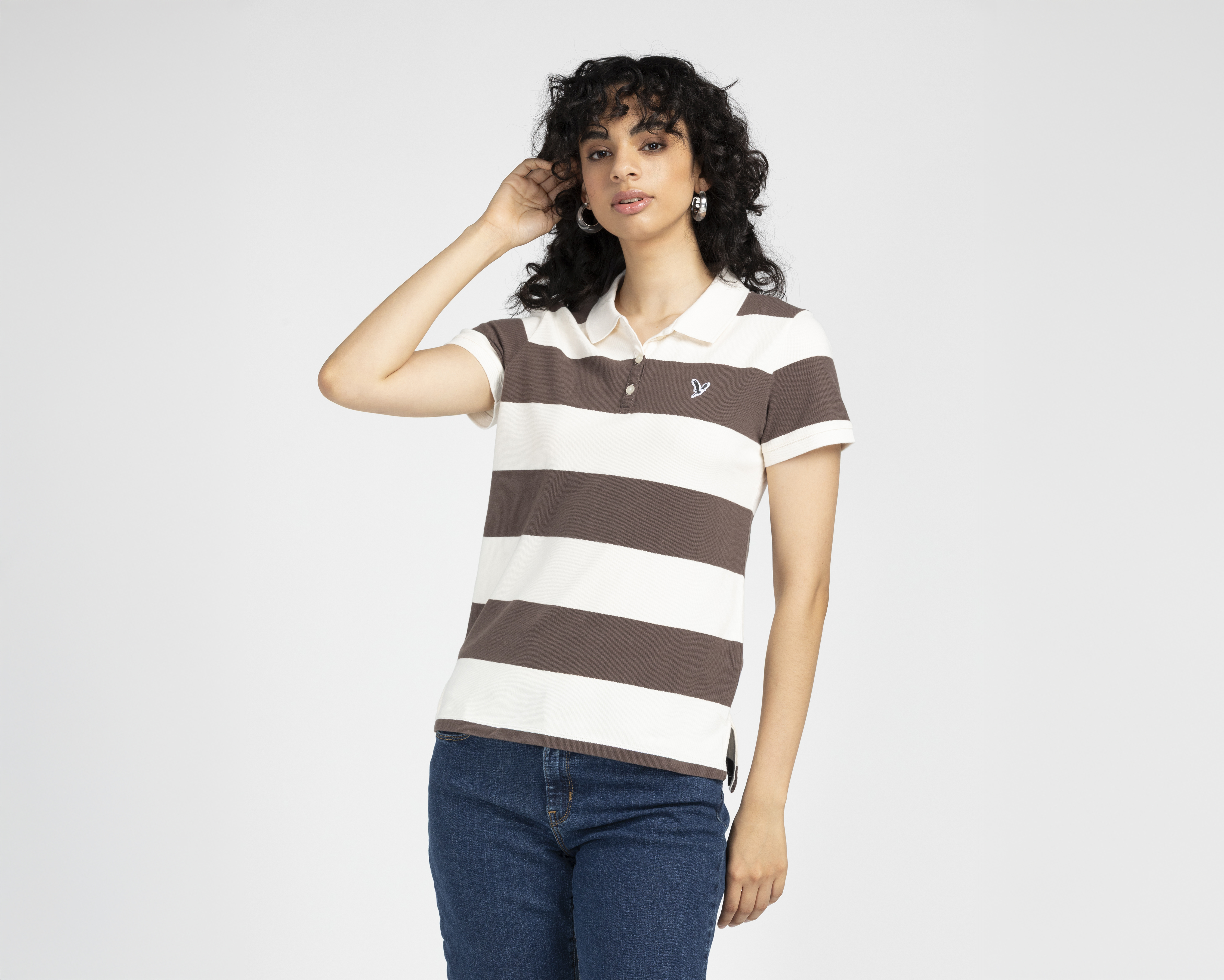 Foto 2 pulgar | Foto 1 | Playera Polo American Eagle Café para Mujer