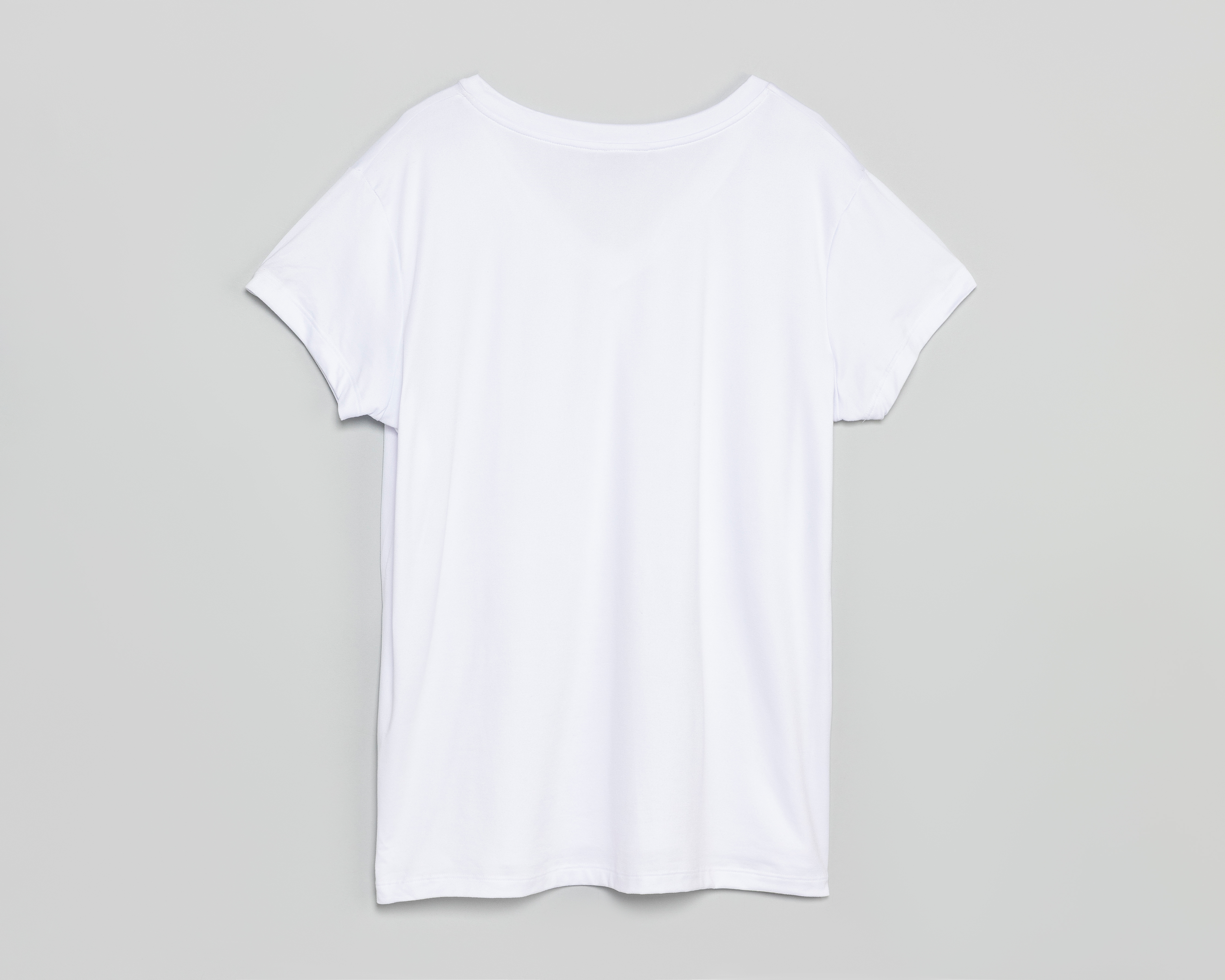 Foto 3 pulgar | Foto 2 | Playera Blanca María Ferré para Mujer