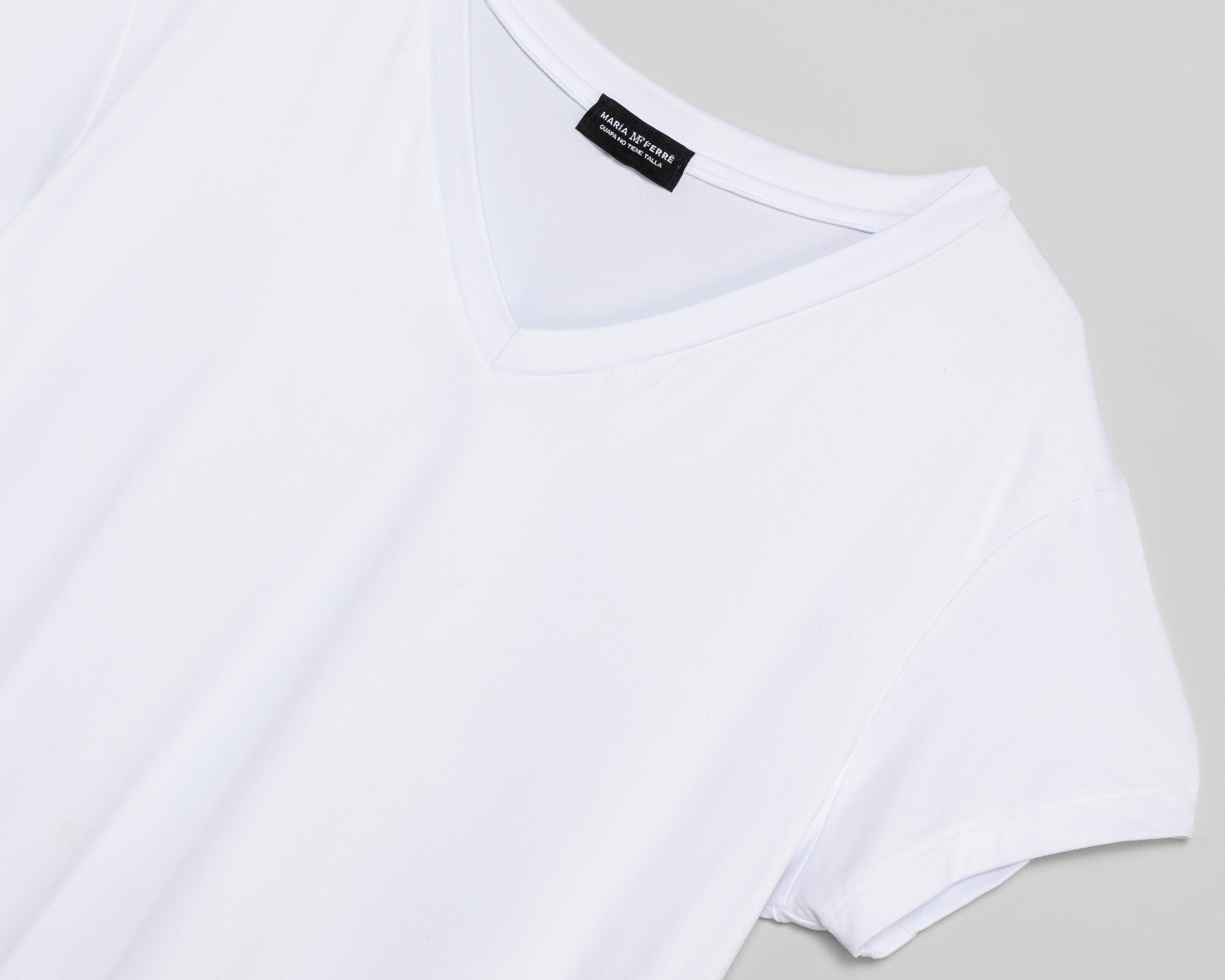 Foto 4 pulgar | Foto 3 | Playera Blanca María Ferré para Mujer