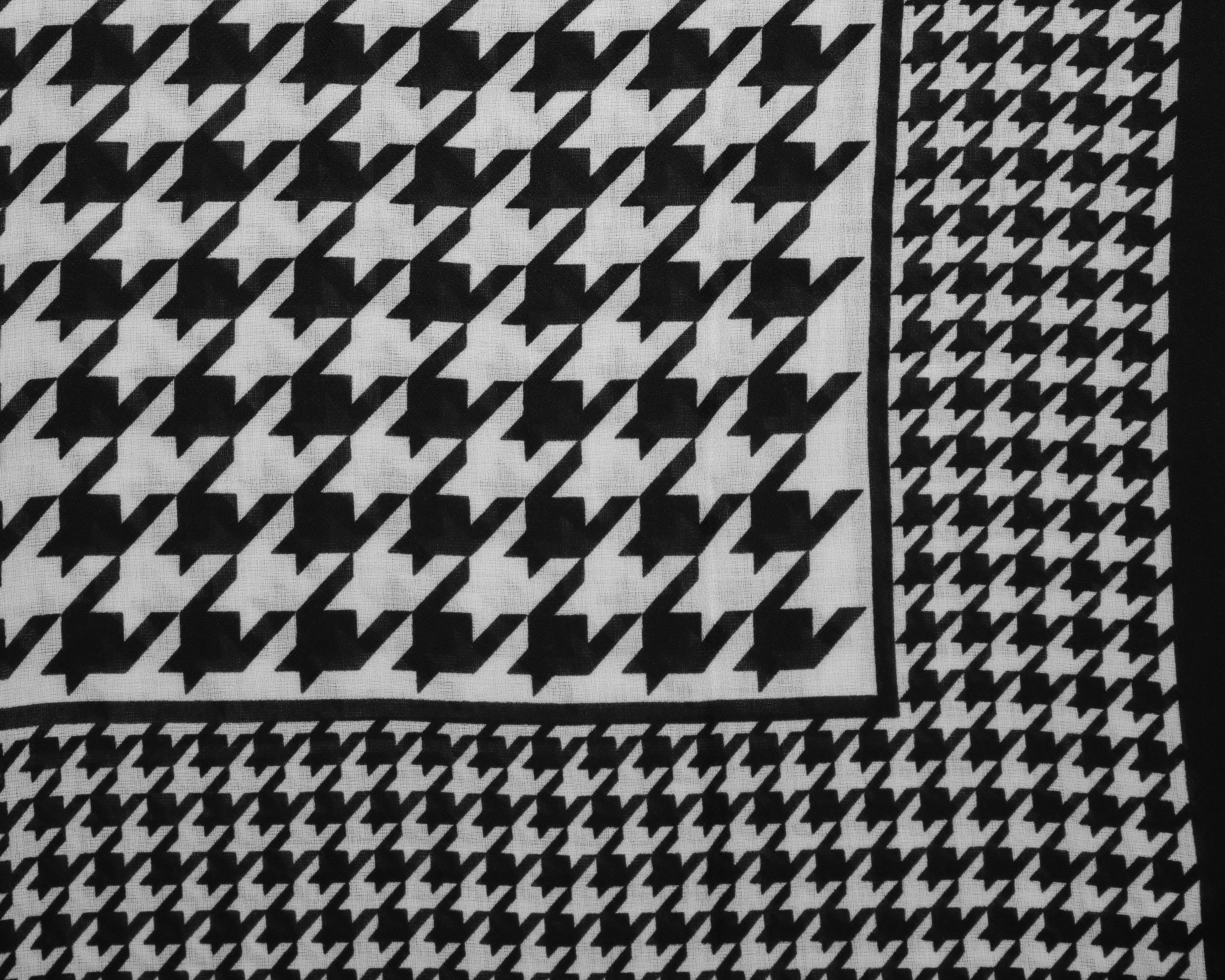 Foto 3 pulgar | Foto 2 | Pashmina Sahara con Estampado