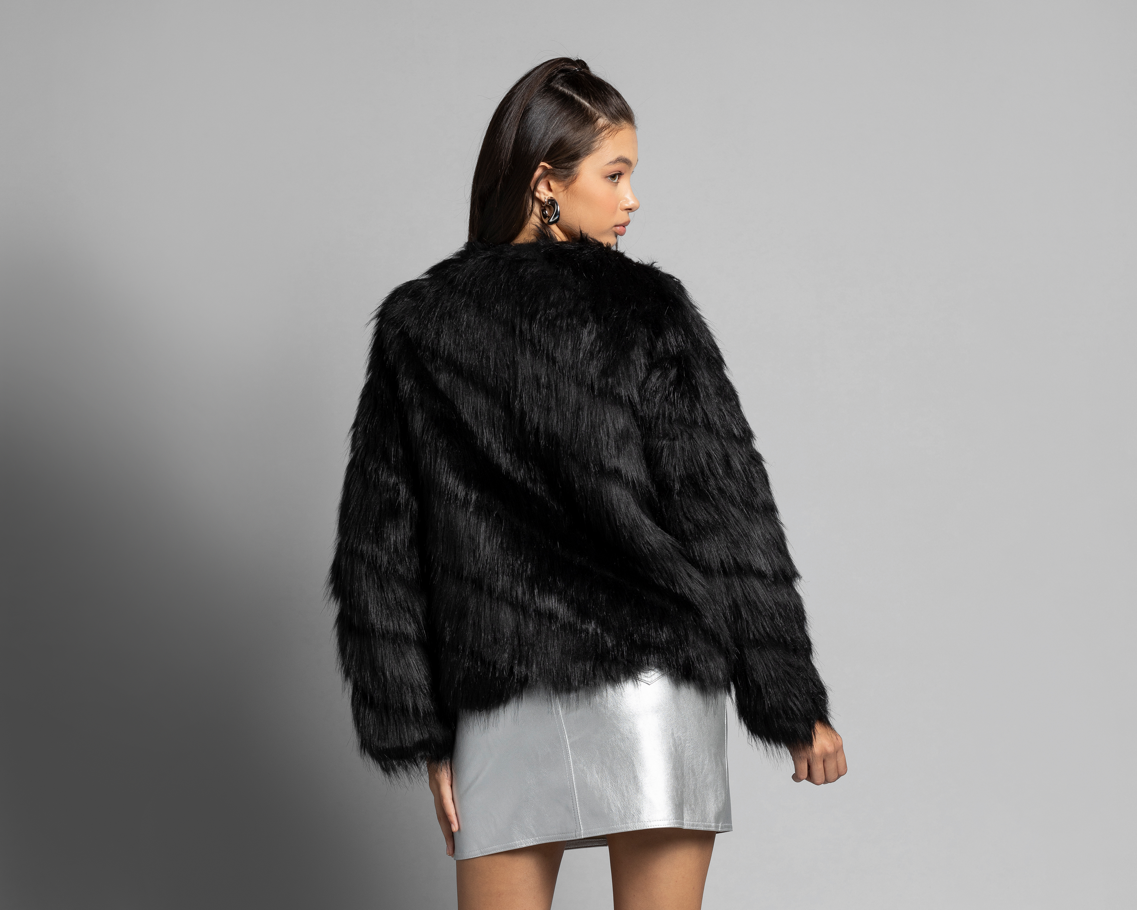 Foto 3 | Foto 3 | Abrigo Thinner con Peluche Negro