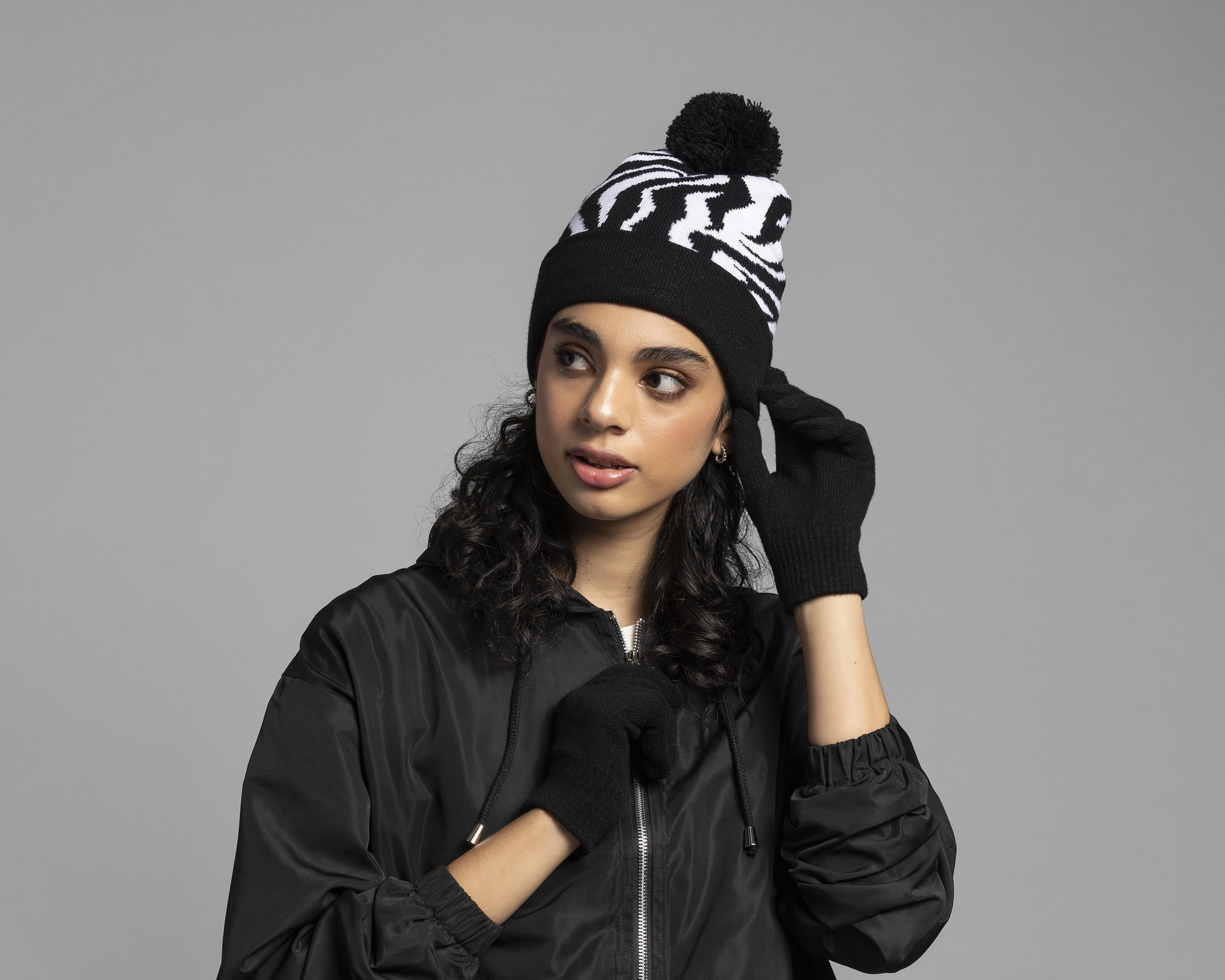 Foto 5 pulgar | Foto 4 | Guantes y Gorro Thinner 2 Piezas