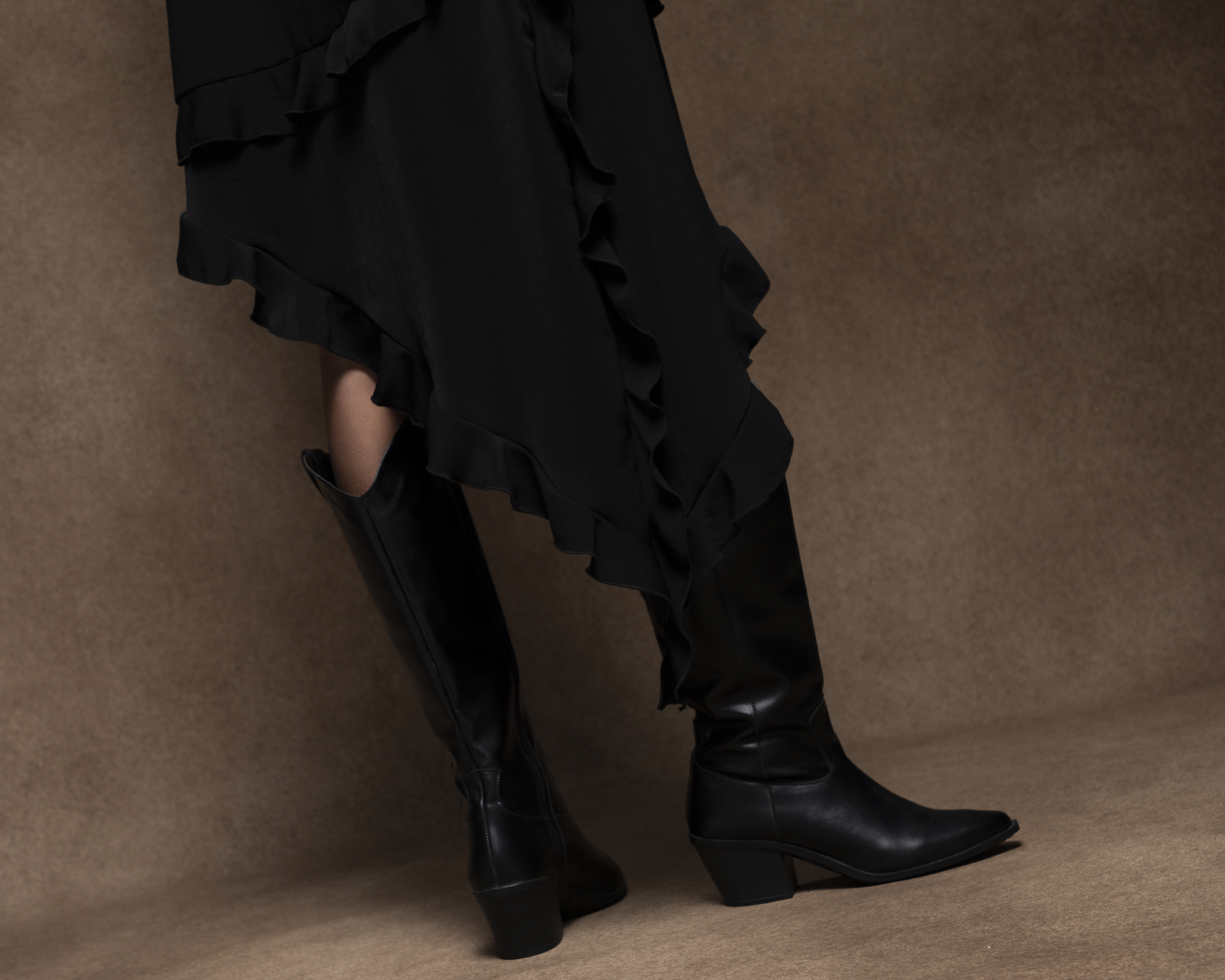 Foto 5 | Foto 5 | Vestido Casual Strona Negro de Tirantes con Olanes para Mujer