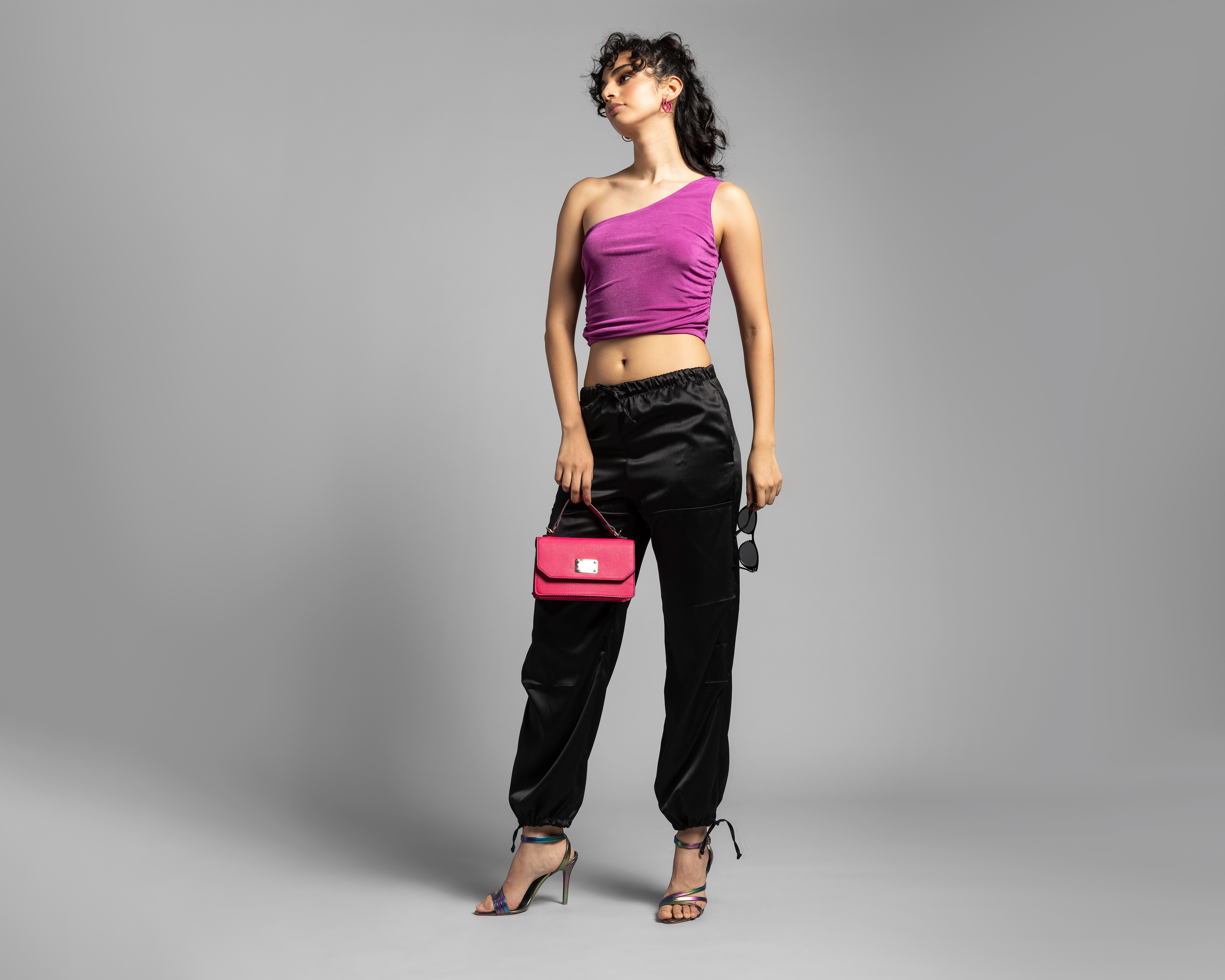 Foto 2 | Foto 2 | Crop Top Thinner Rosa Fucsia Hombro Descubierto