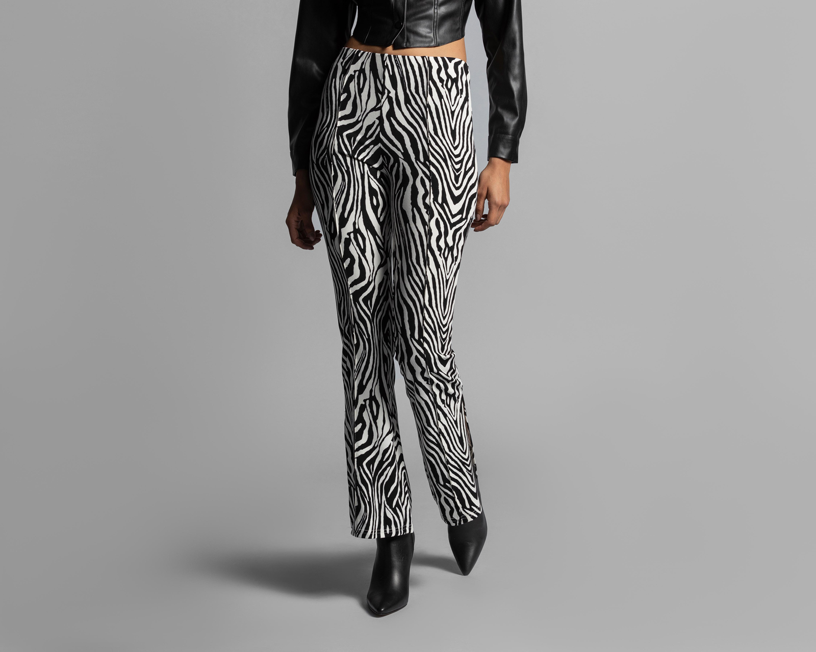 Foto 2 pulgar | Foto 1 | Leggings Animal Print Thinner para Mujer