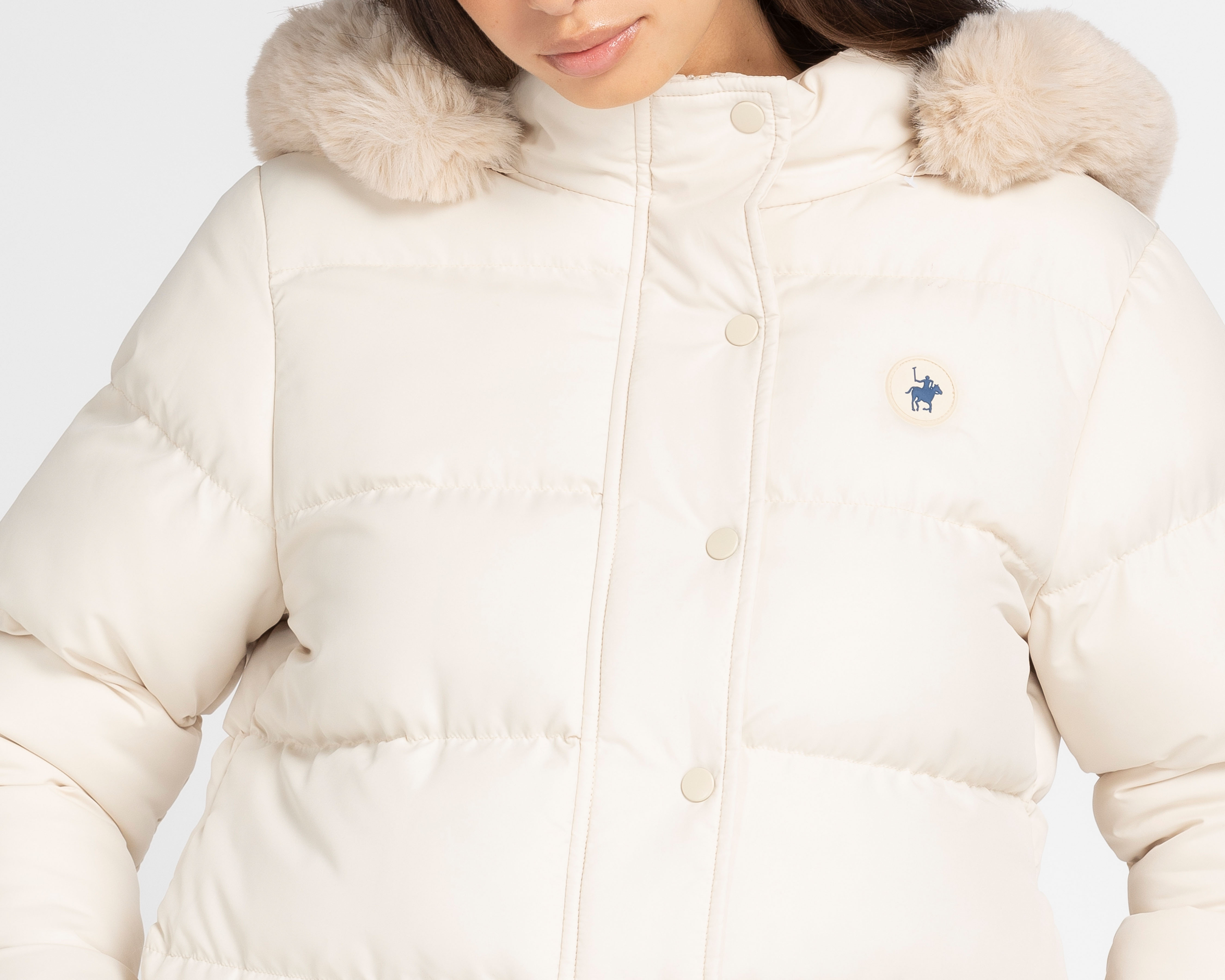 Foto 5 pulgar | Foto 4 | Chamarra York Team Polo Club Blanca con Gorro