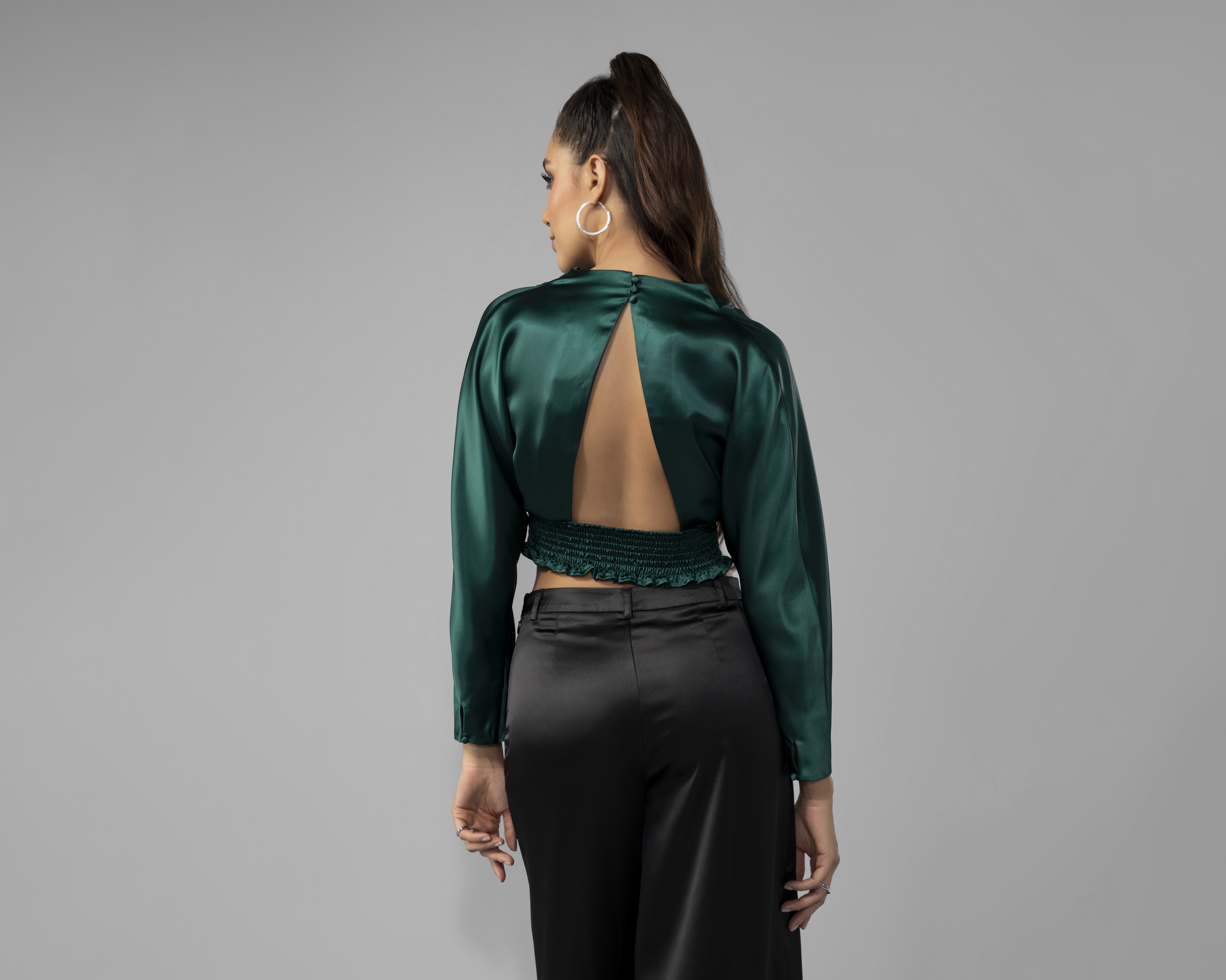 Foto 3 | Foto 3 | Blusa Jennifer Lopez Satinada con Escote en Espalda