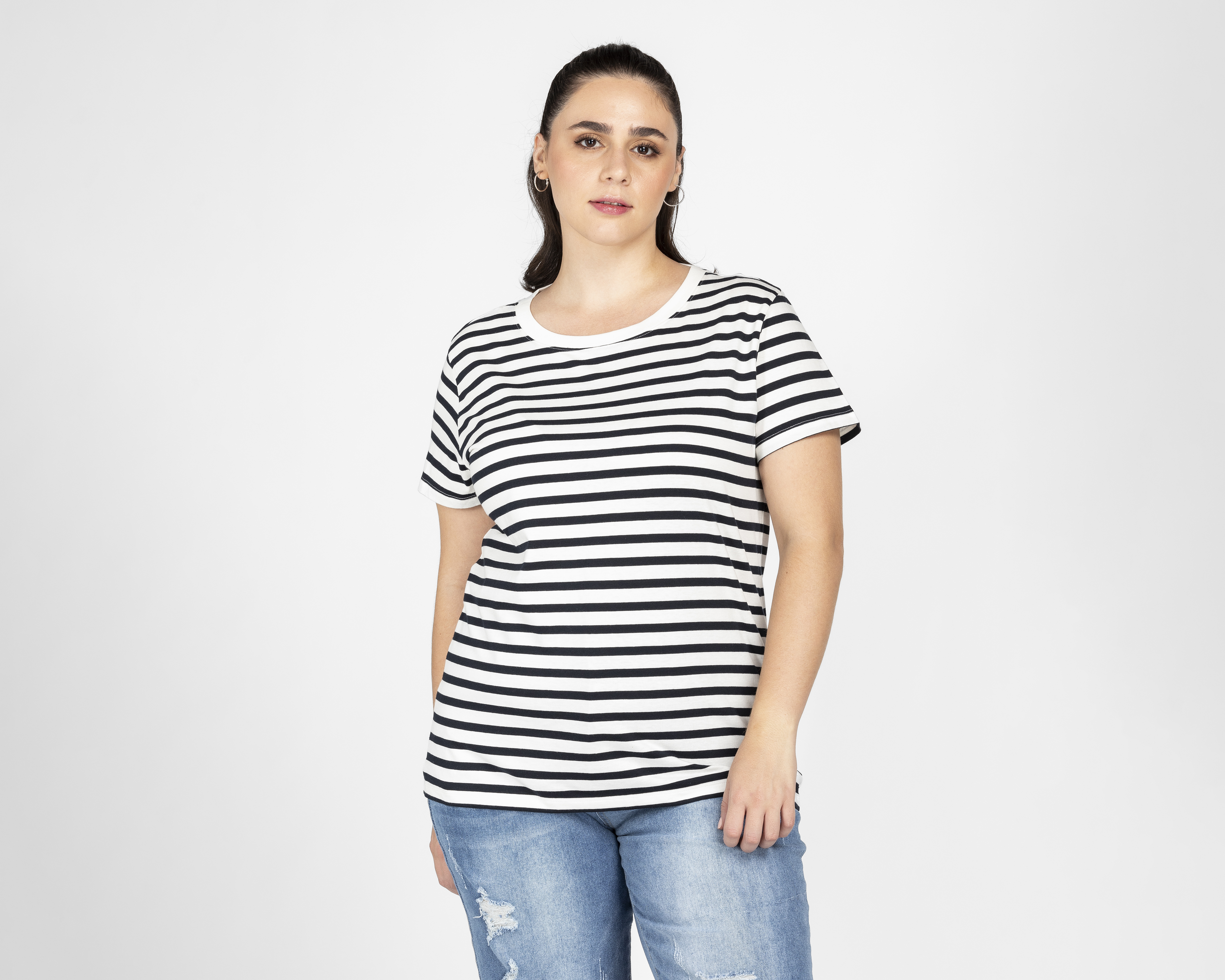 Foto 5 pulgar | Foto 4 | Playera Sahara Manga Corta con Cuello Redondo