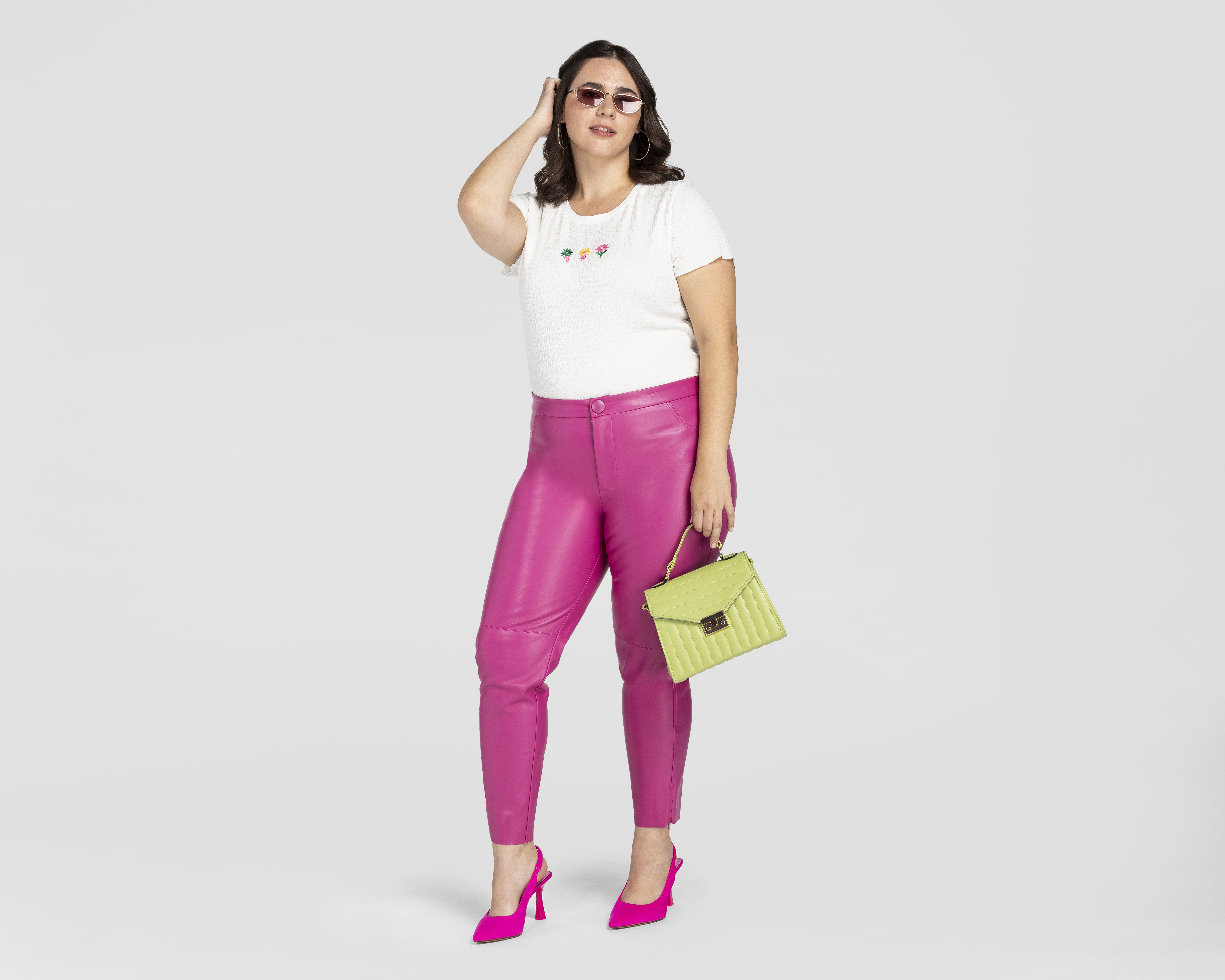 Foto 6 | Foto 5 | Playera 18 Forever Manga Corta con Bordado