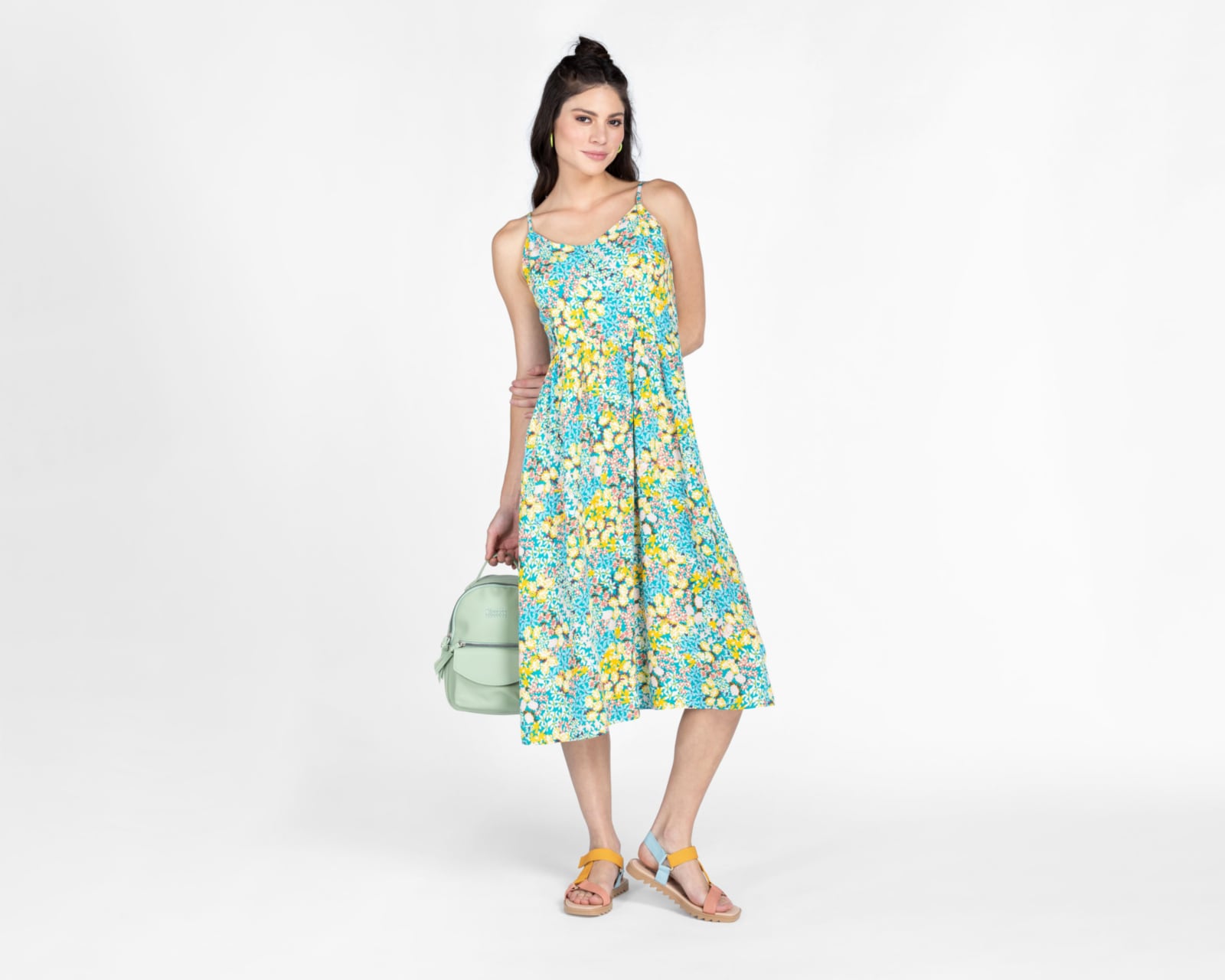 Foto 2 | Foto 2 | Vestido 18 Forever Casual de Tirantes con Estampado Floral