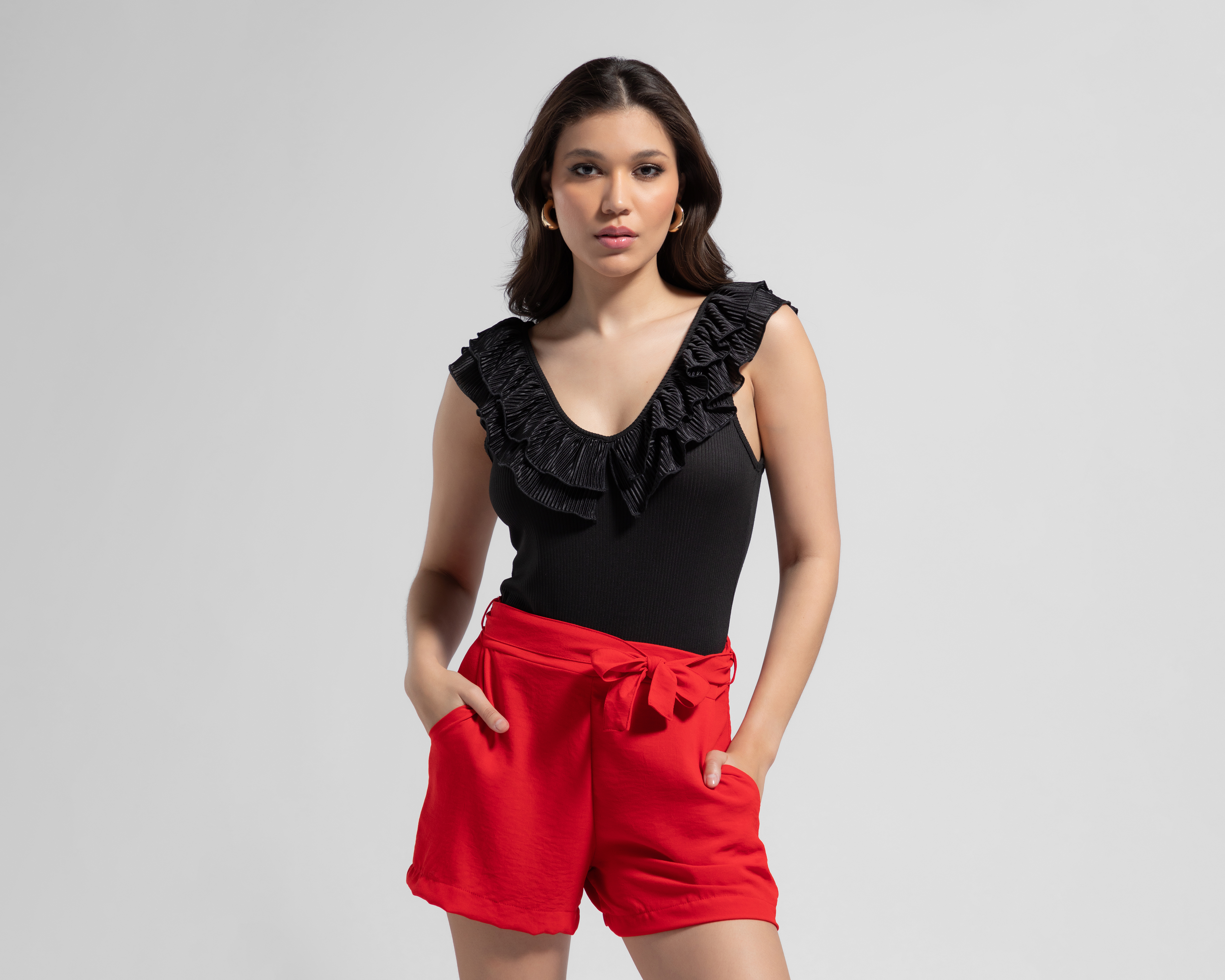 Pantiblusa Jennifer Lopez con Olanes