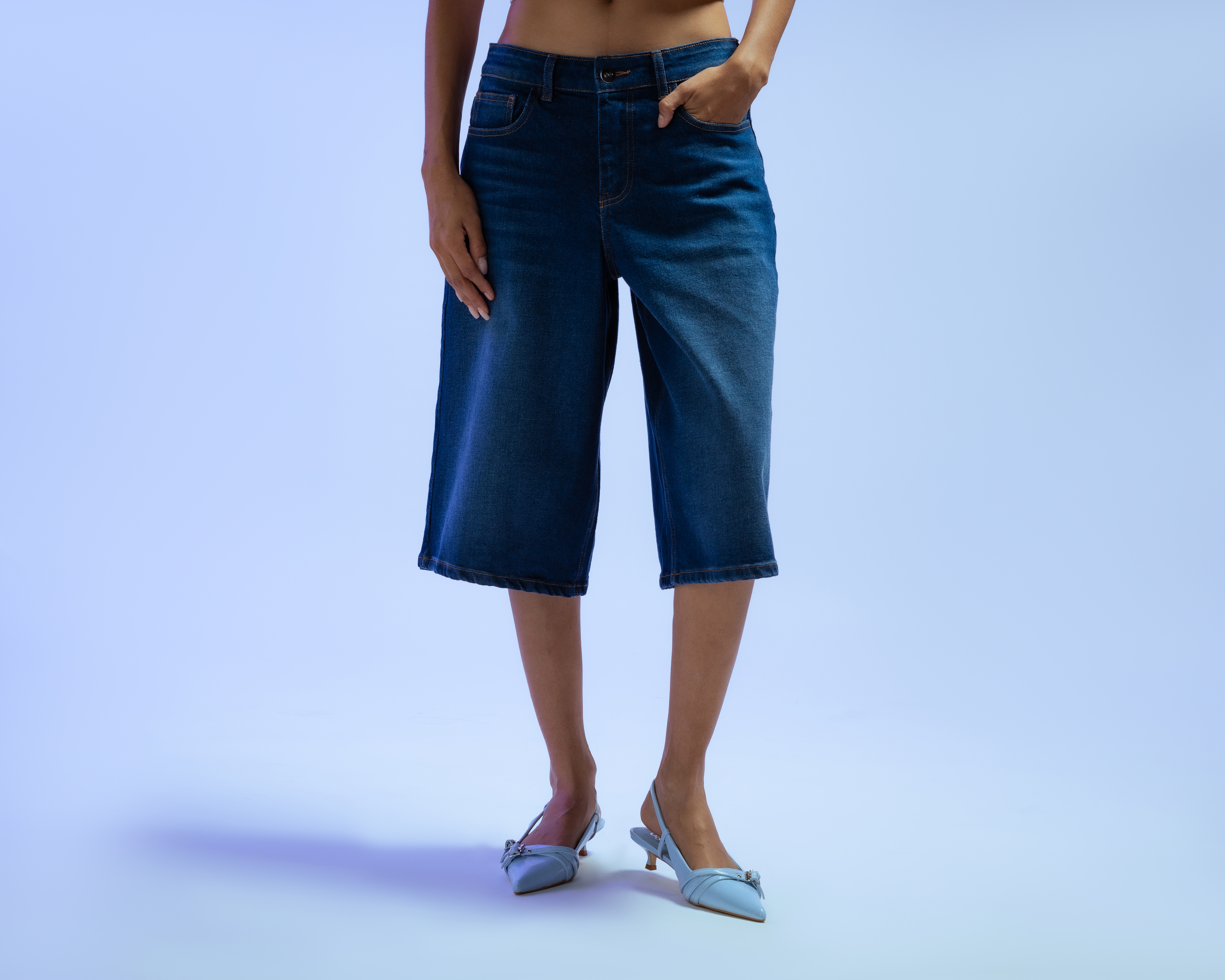 Foto 2 | Foto 2 | Pantalón Capri Strona de Mezclilla para Mujer