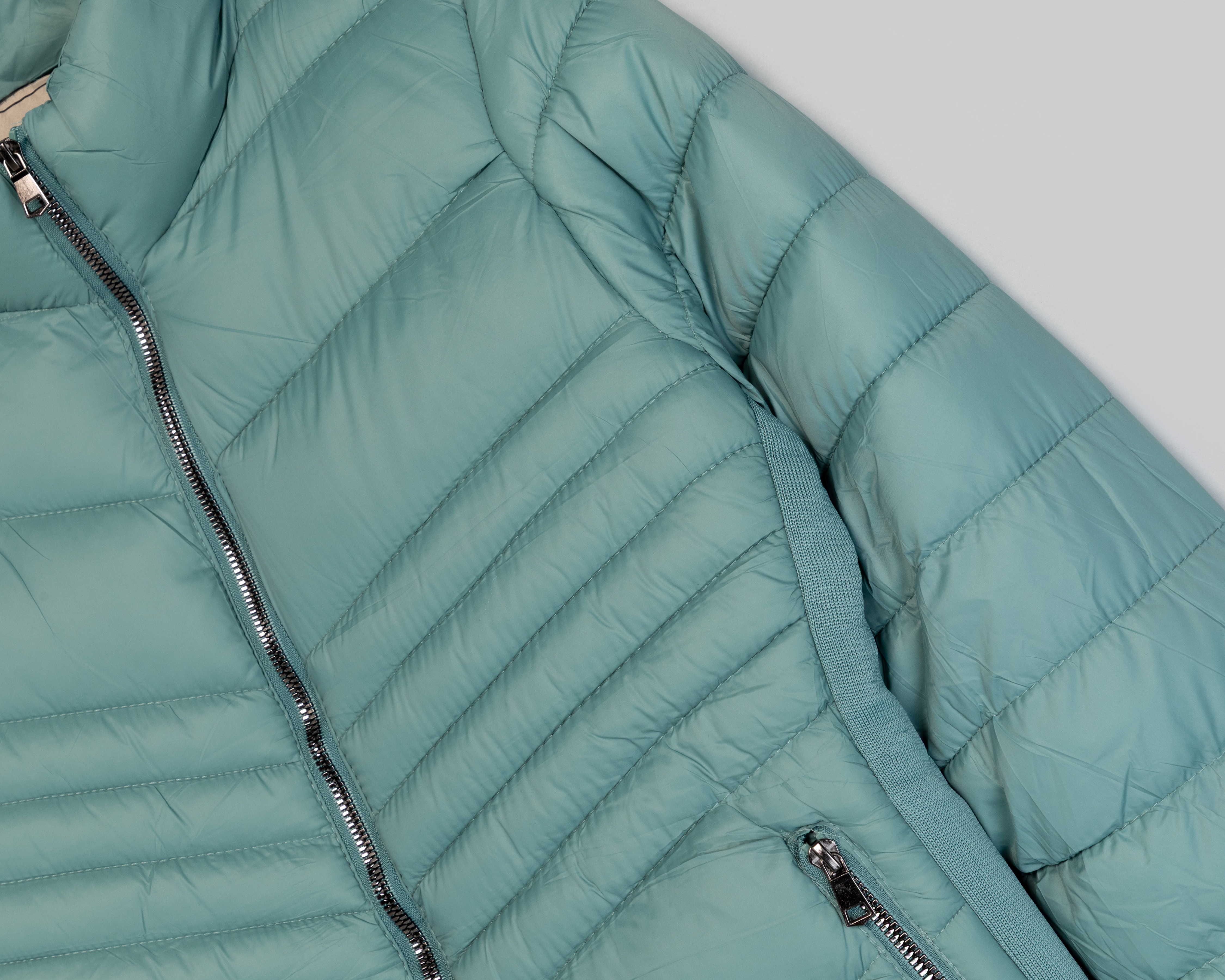 Foto 4 pulgar | Foto 3 | Chamarra Capitonada Ann Miller para Mujer