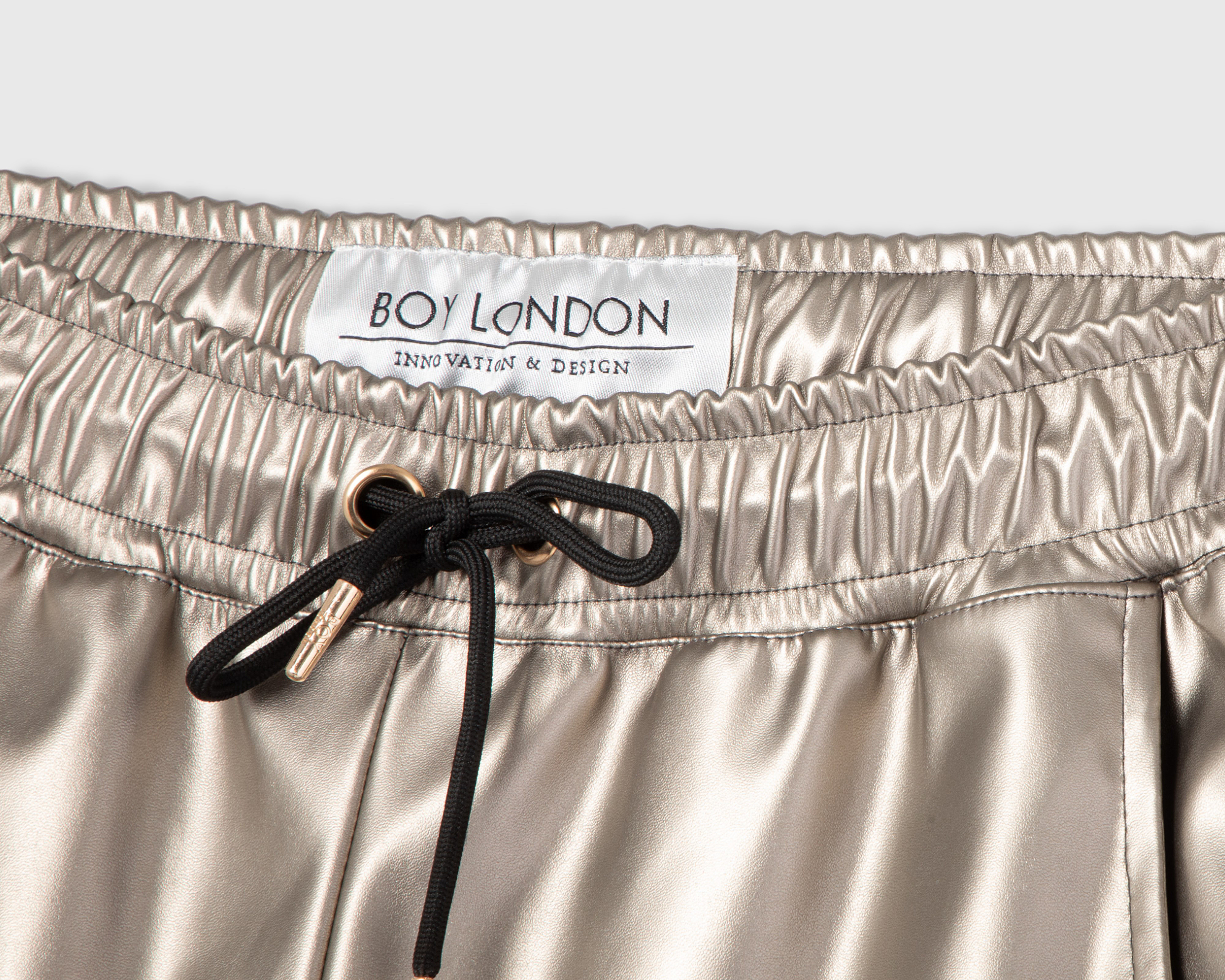 Foto 4 pulgar | Foto 3 | Jogger Boy London Dorado