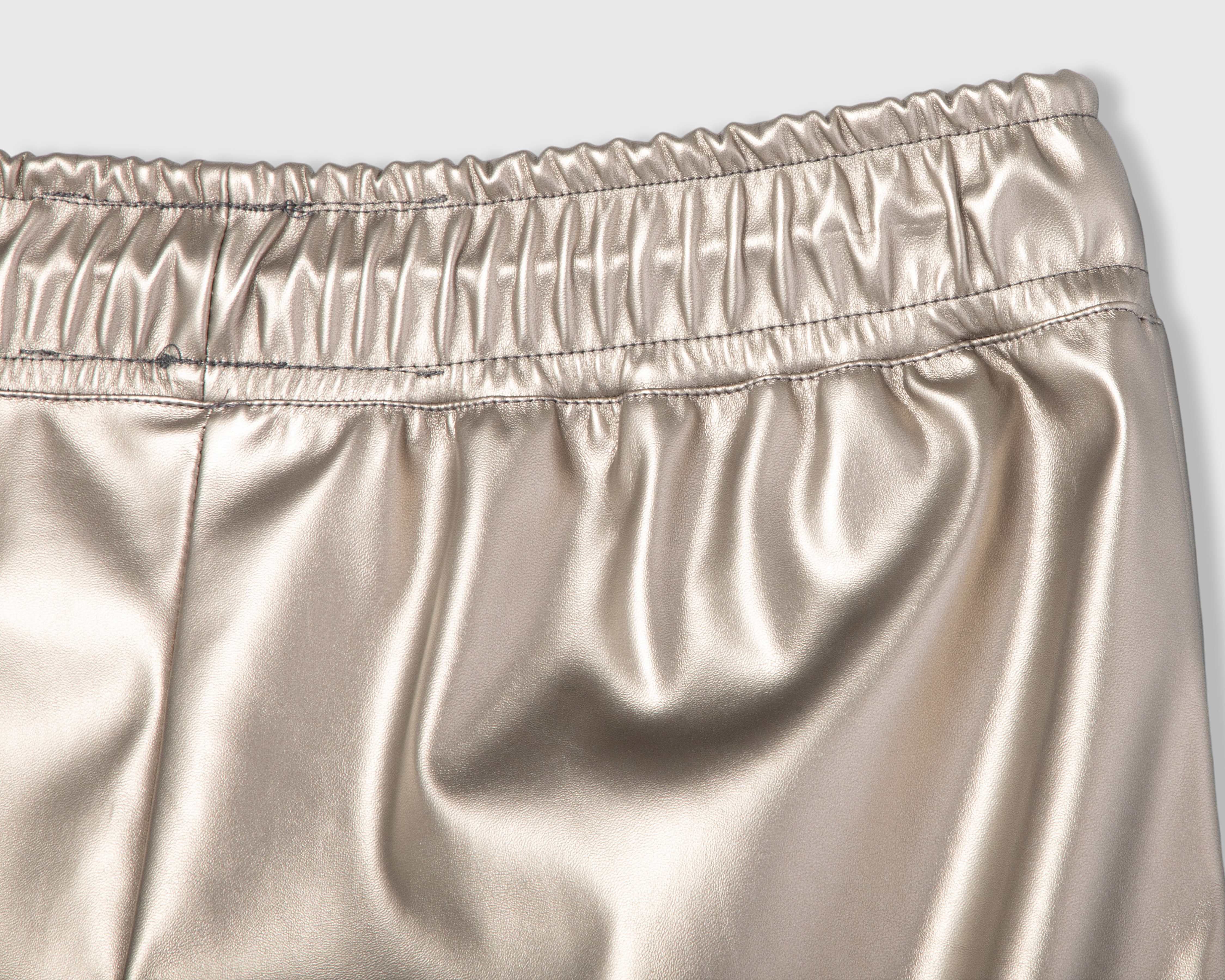 Foto 5 pulgar | Foto 4 | Jogger Boy London Dorado