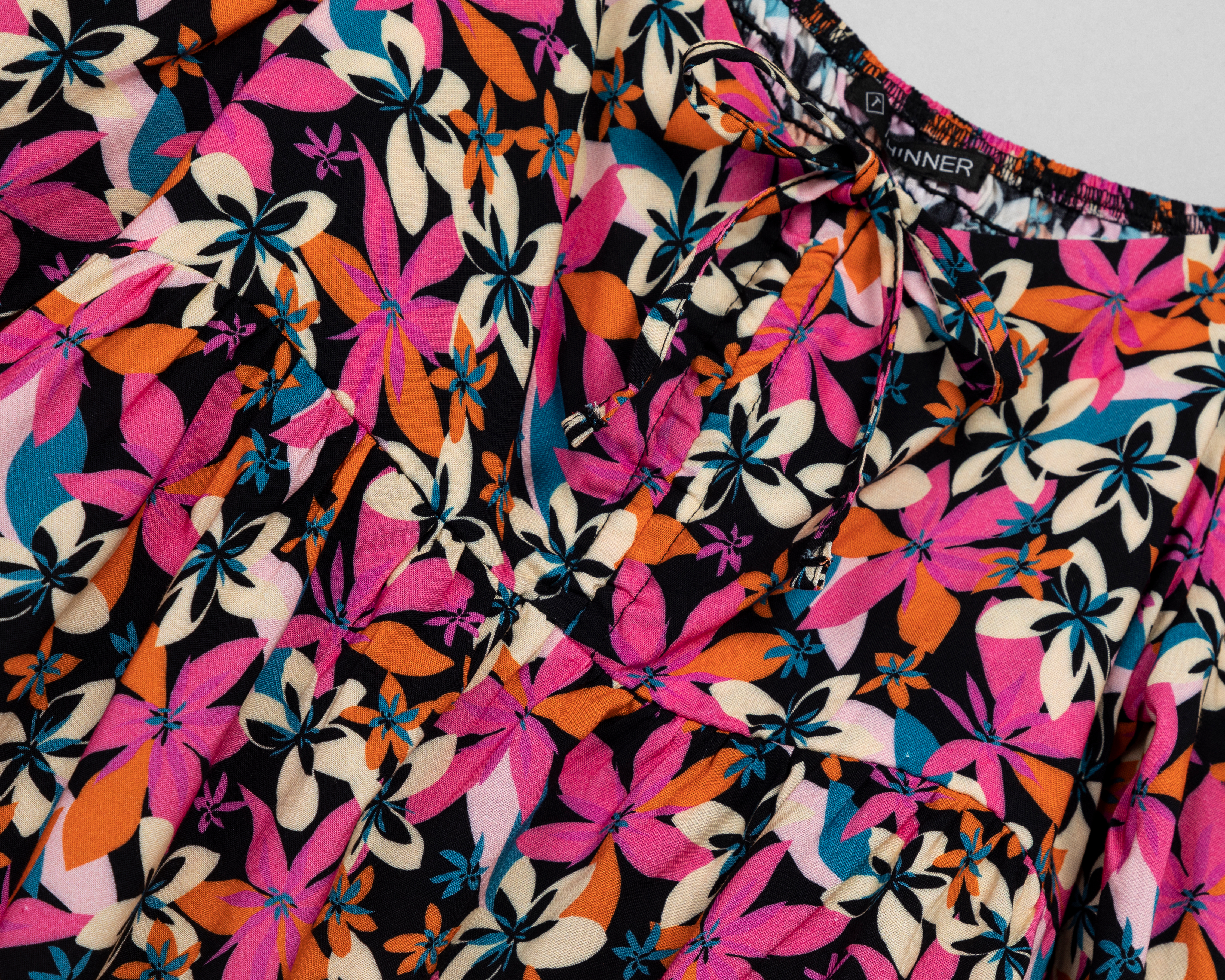 Foto 4 pulgar | Foto 3 | Blusa Thinner Manga Larga Floreada