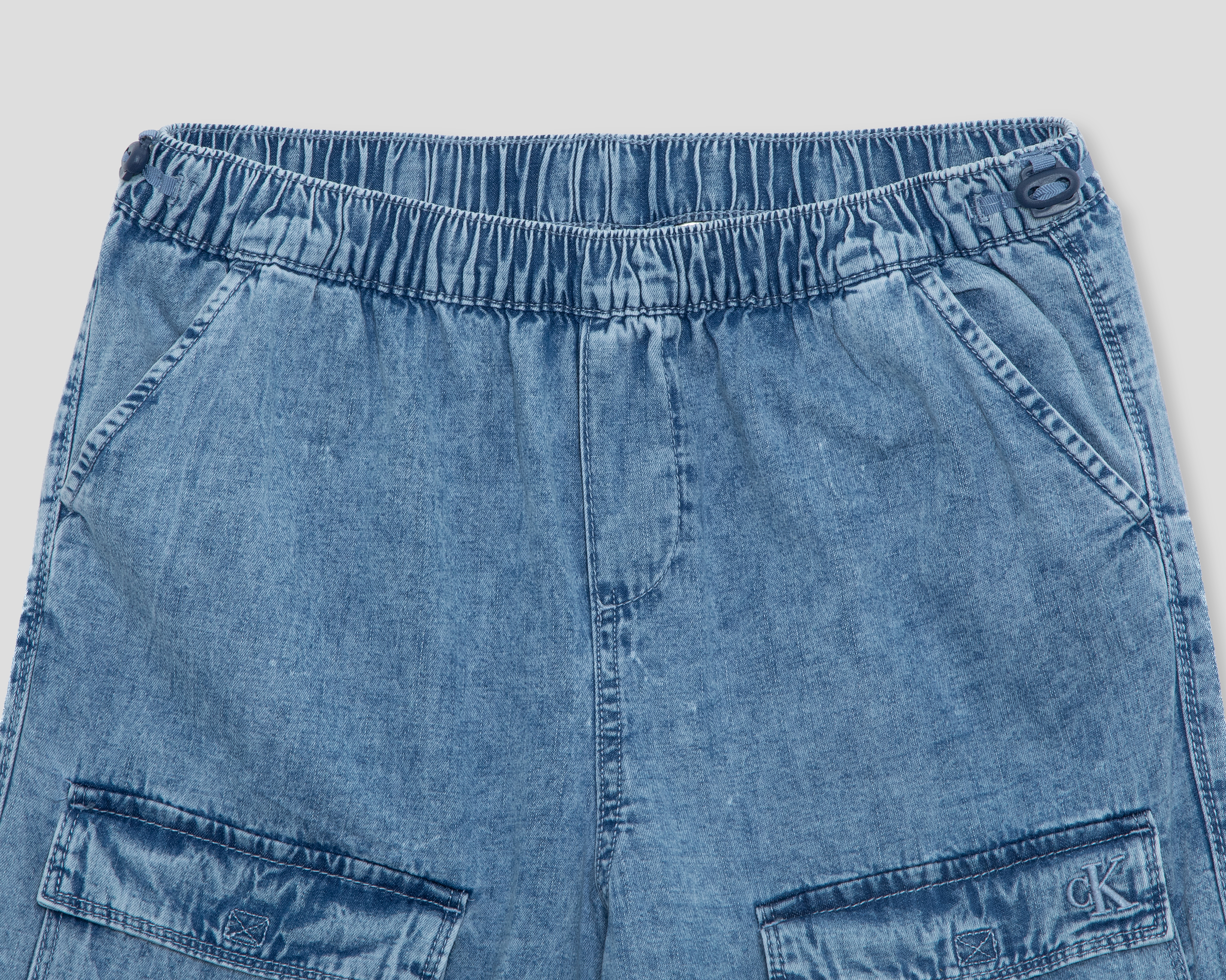 Foto 4 pulgar | Foto 3 | Pantalón Calvin Klein Cargo para Niña