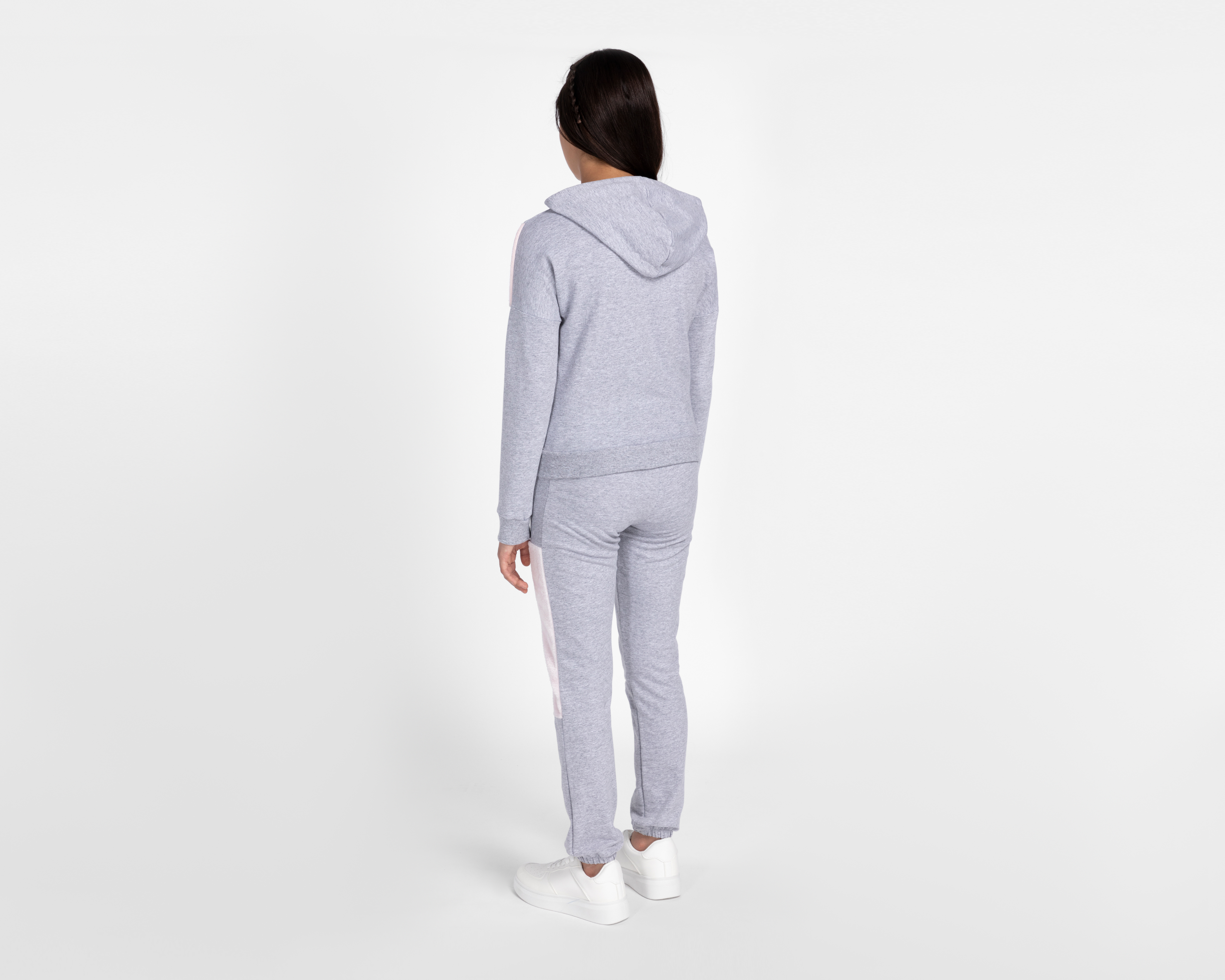 Foto 3 pulgar | Foto 2 | Pants y Sudadera Girls Attitude Juvenil